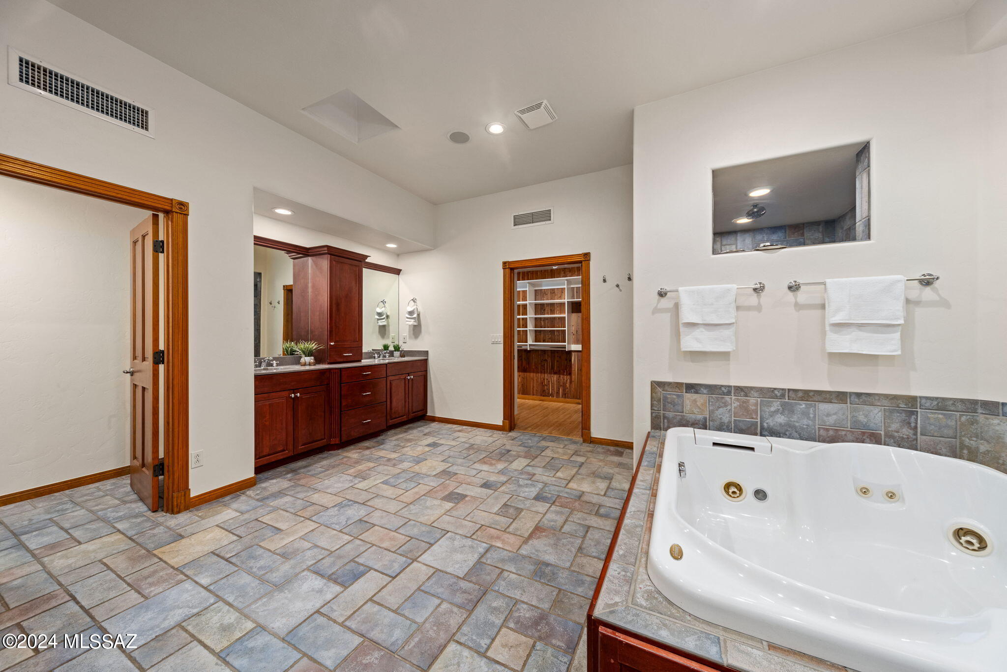 Country Club Estates NO. 1 - Residential