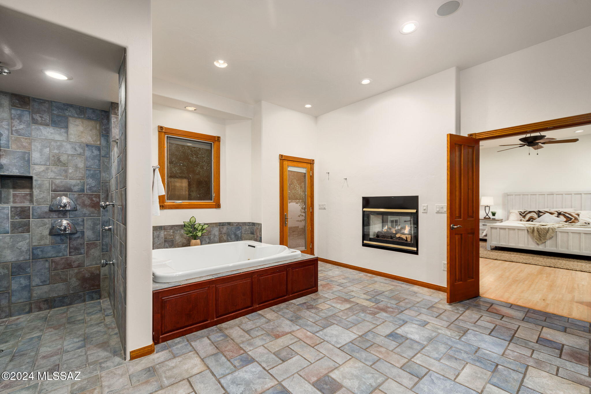 Country Club Estates NO. 1 - Residential