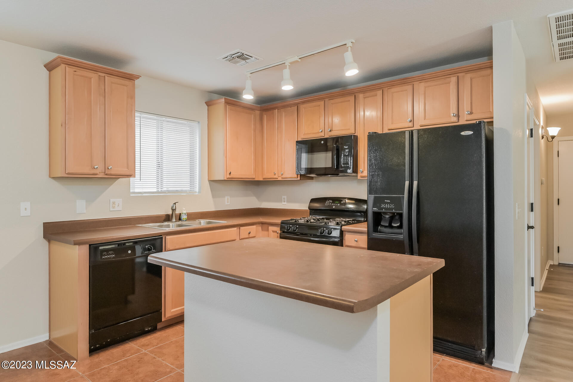 Casitas Del Sol Estates Blks 1-9 (1-121) - Residential Lease