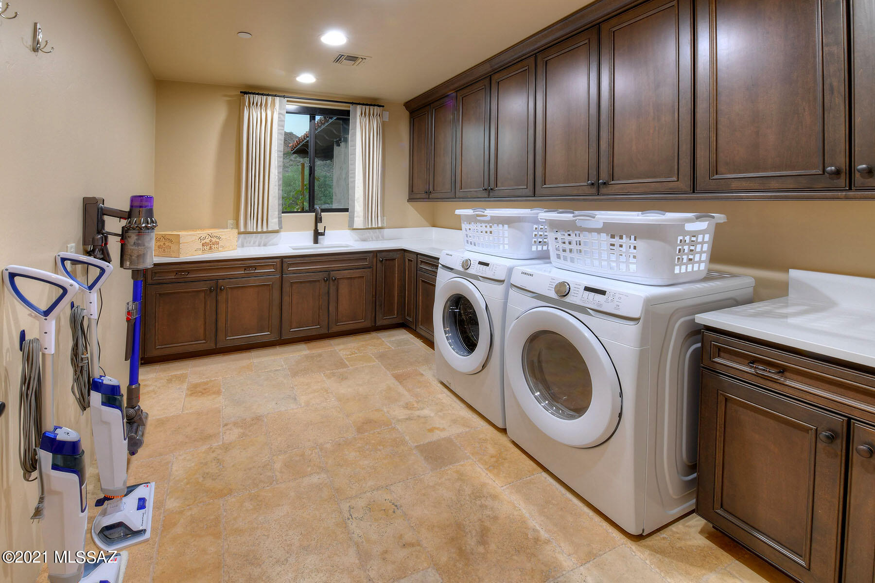 Stone Canyon III - Residential