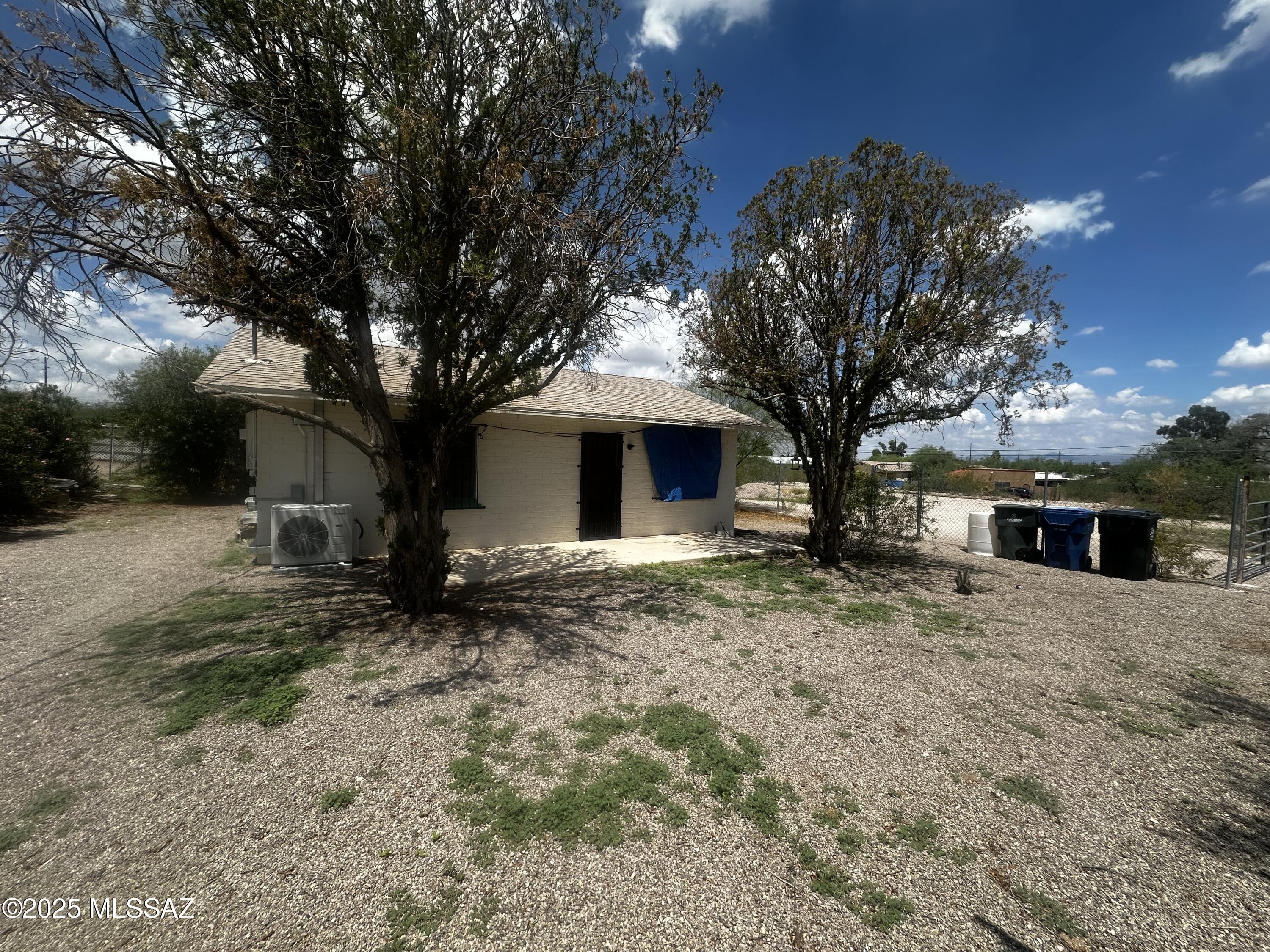 2841 N Estrella Avenue