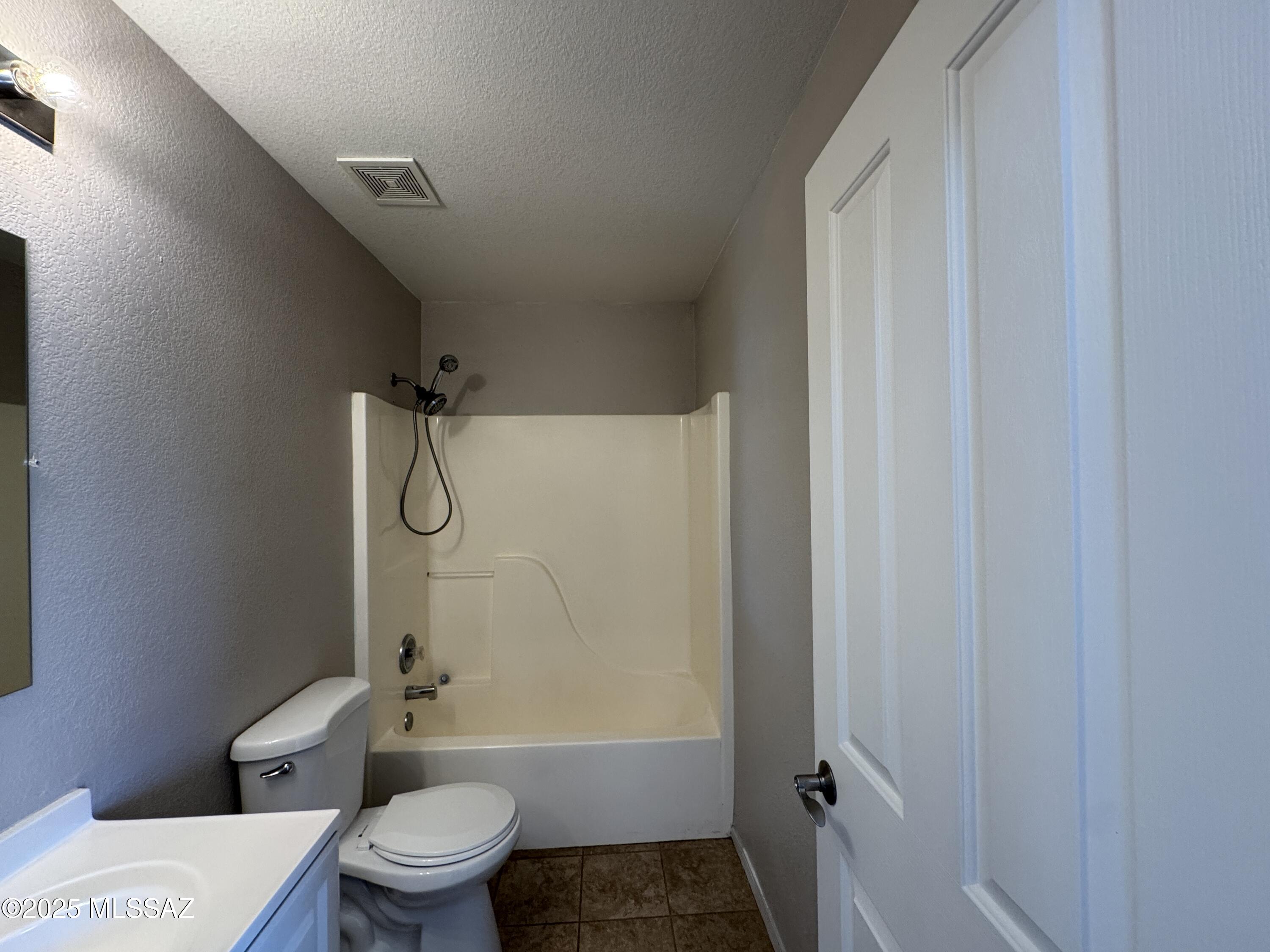 Casa De Kino (1-156) - Residential Lease