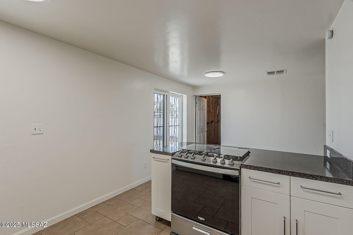 1673 W Circle B Drive