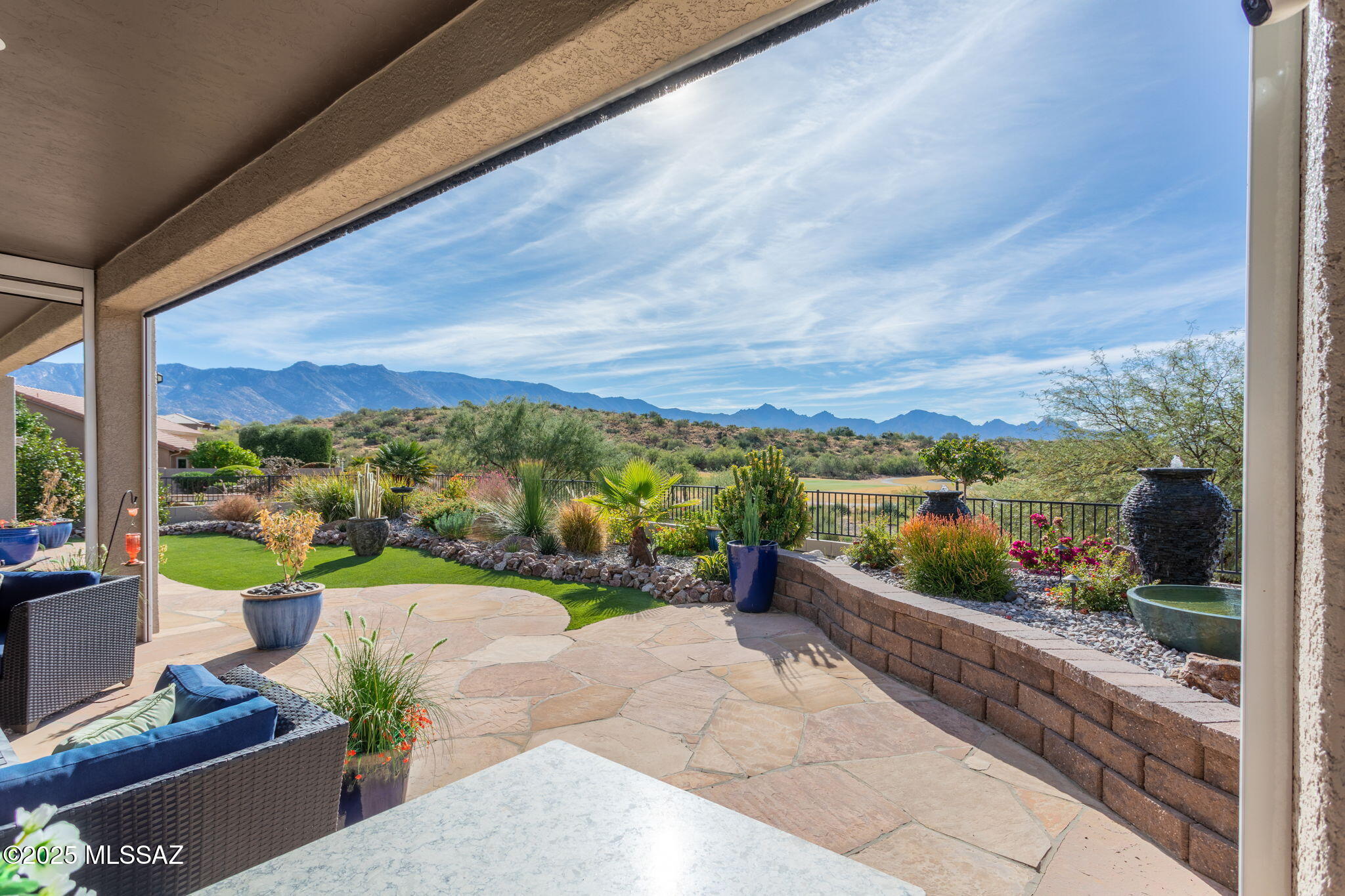 62185 E Valley Crest Court