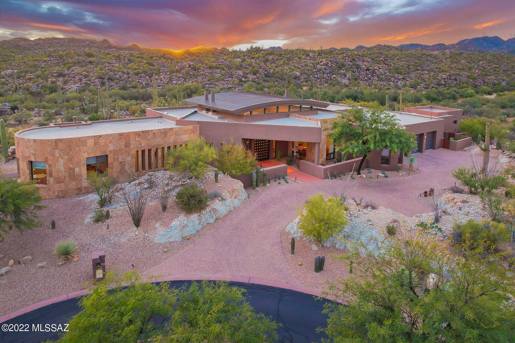 Honey Bee Ridge(The Estates At) - Residential