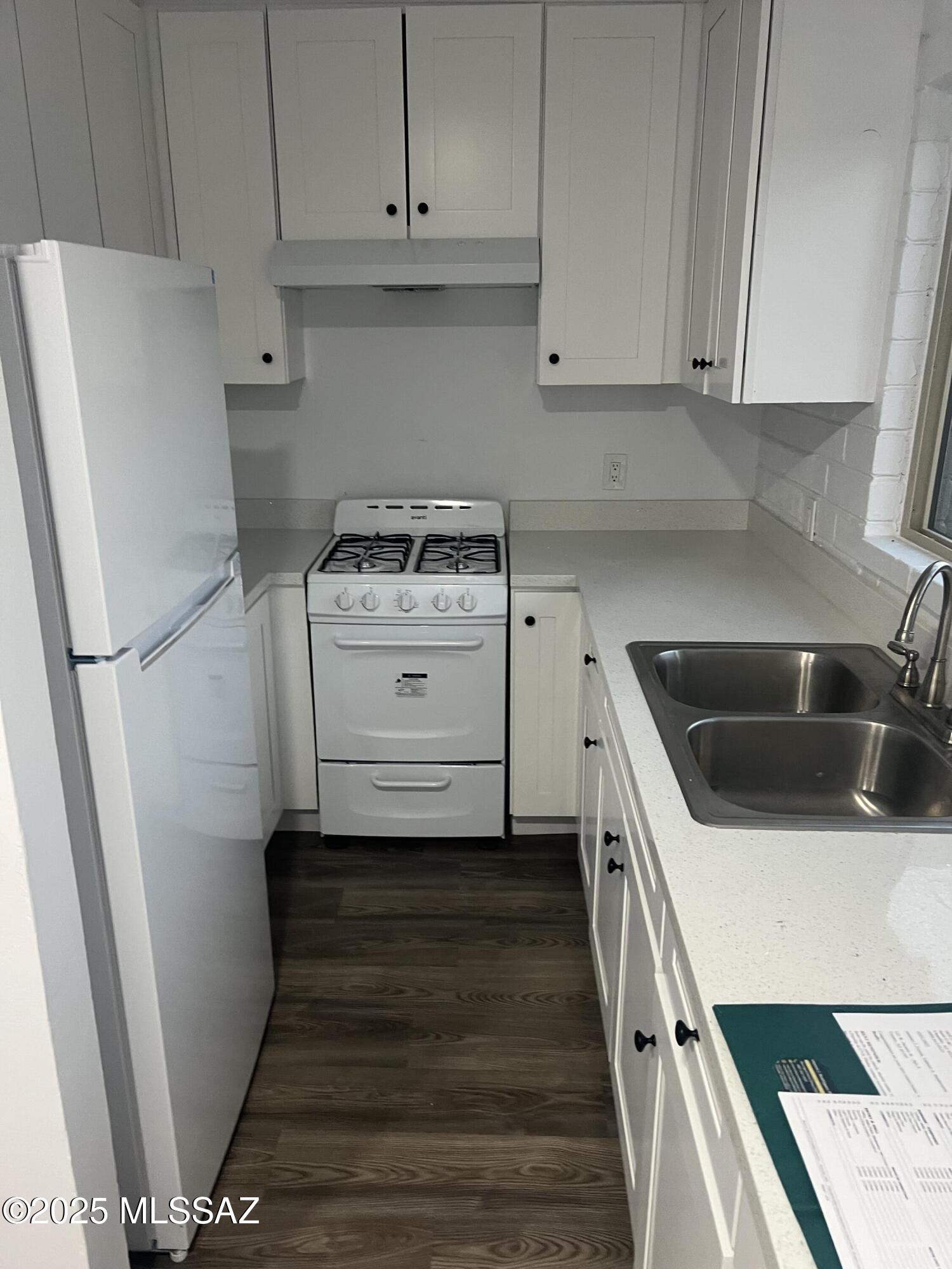 125 W Jacinto Street