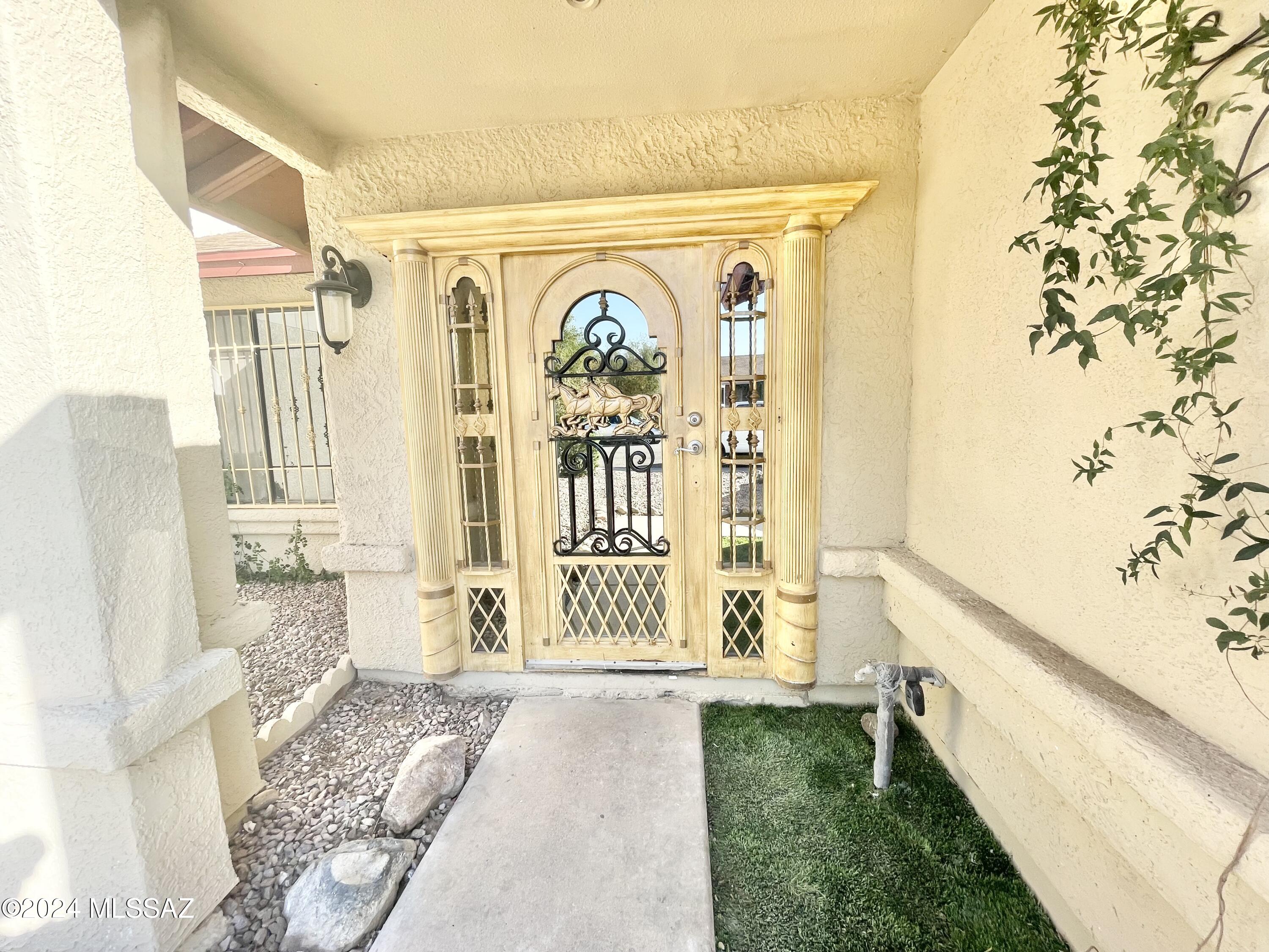 View Tucson, AZ 85746 townhome