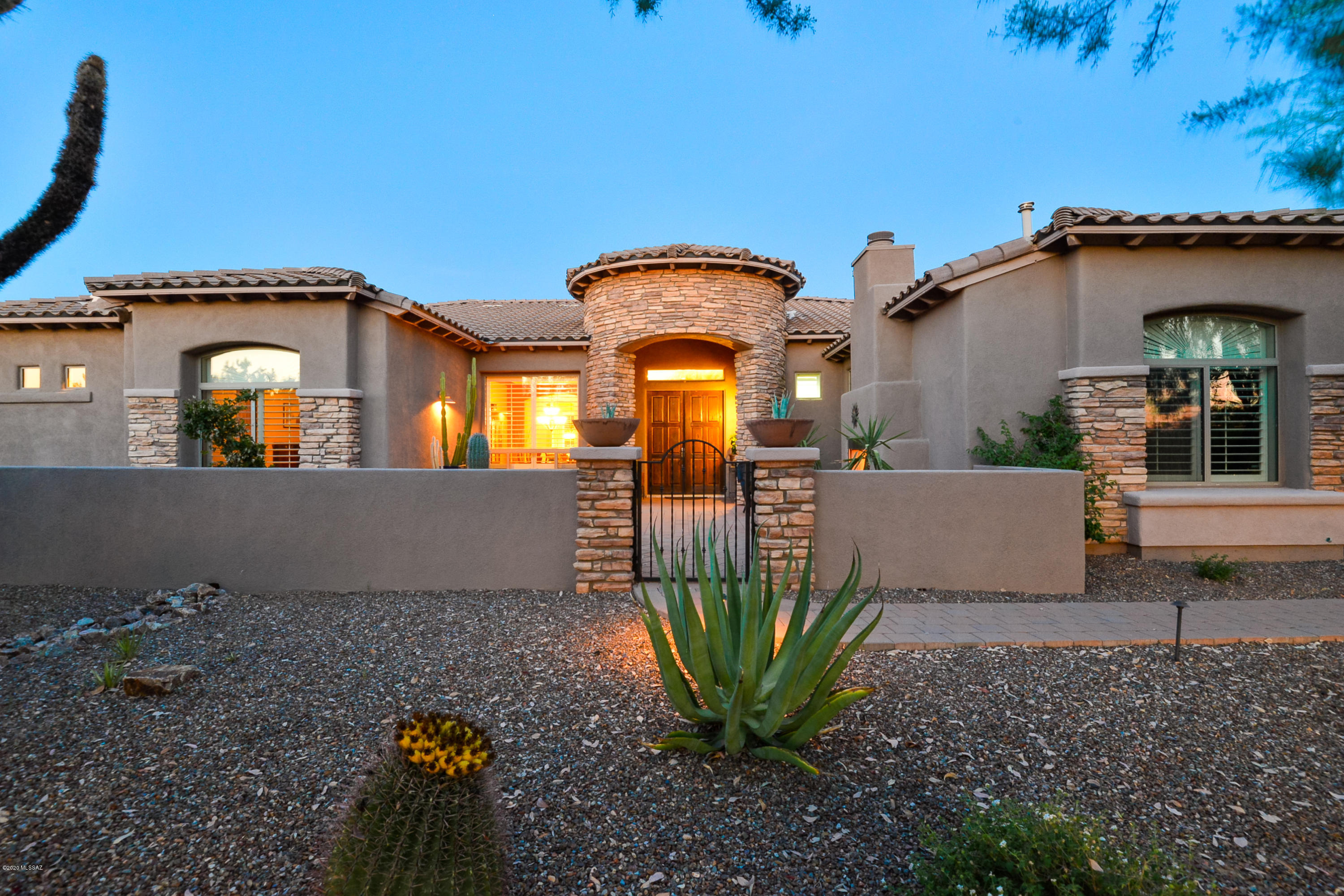 Dos Lagos at Dove Mountain (1-91) - Residential