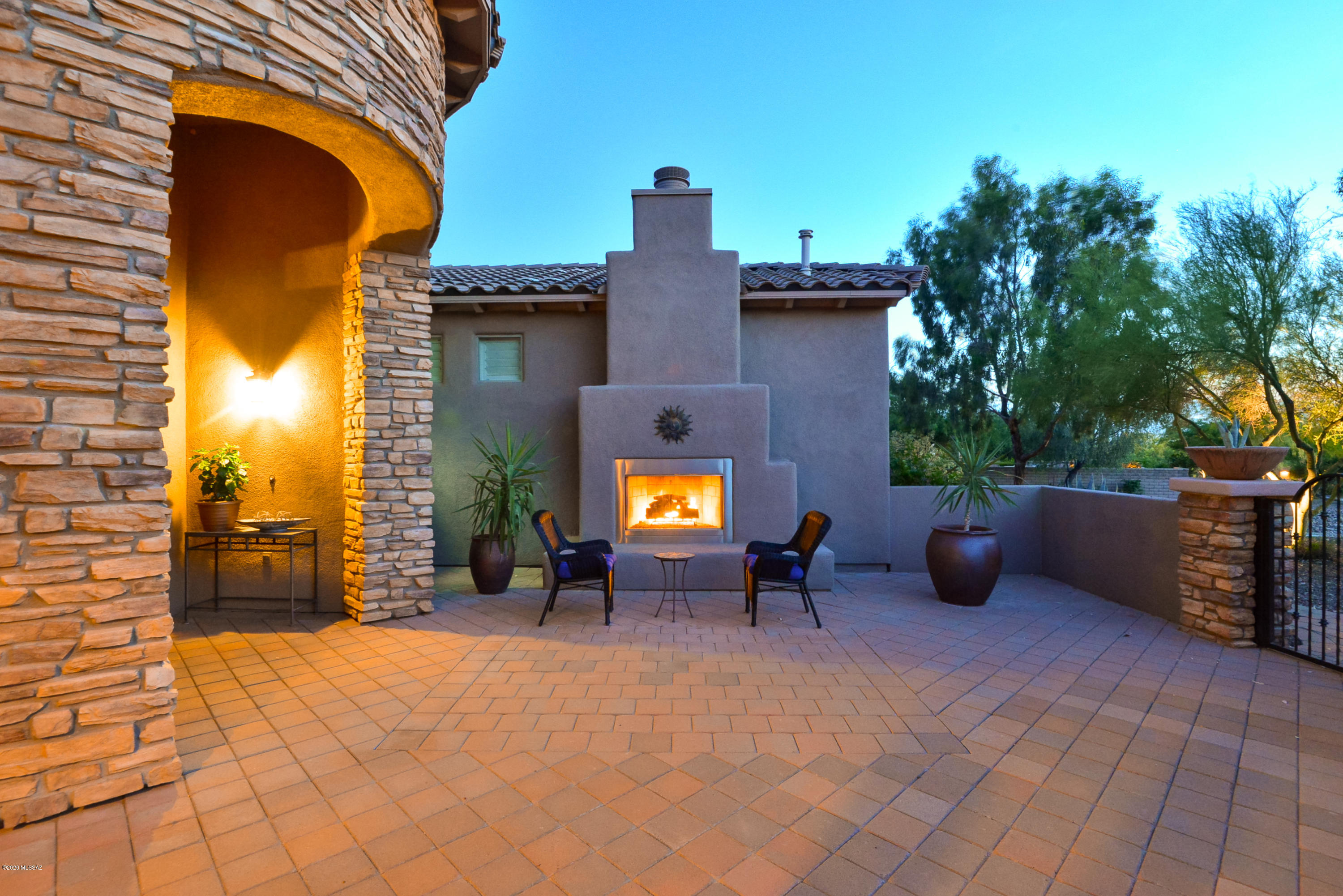 Dos Lagos at Dove Mountain (1-91) - Residential
