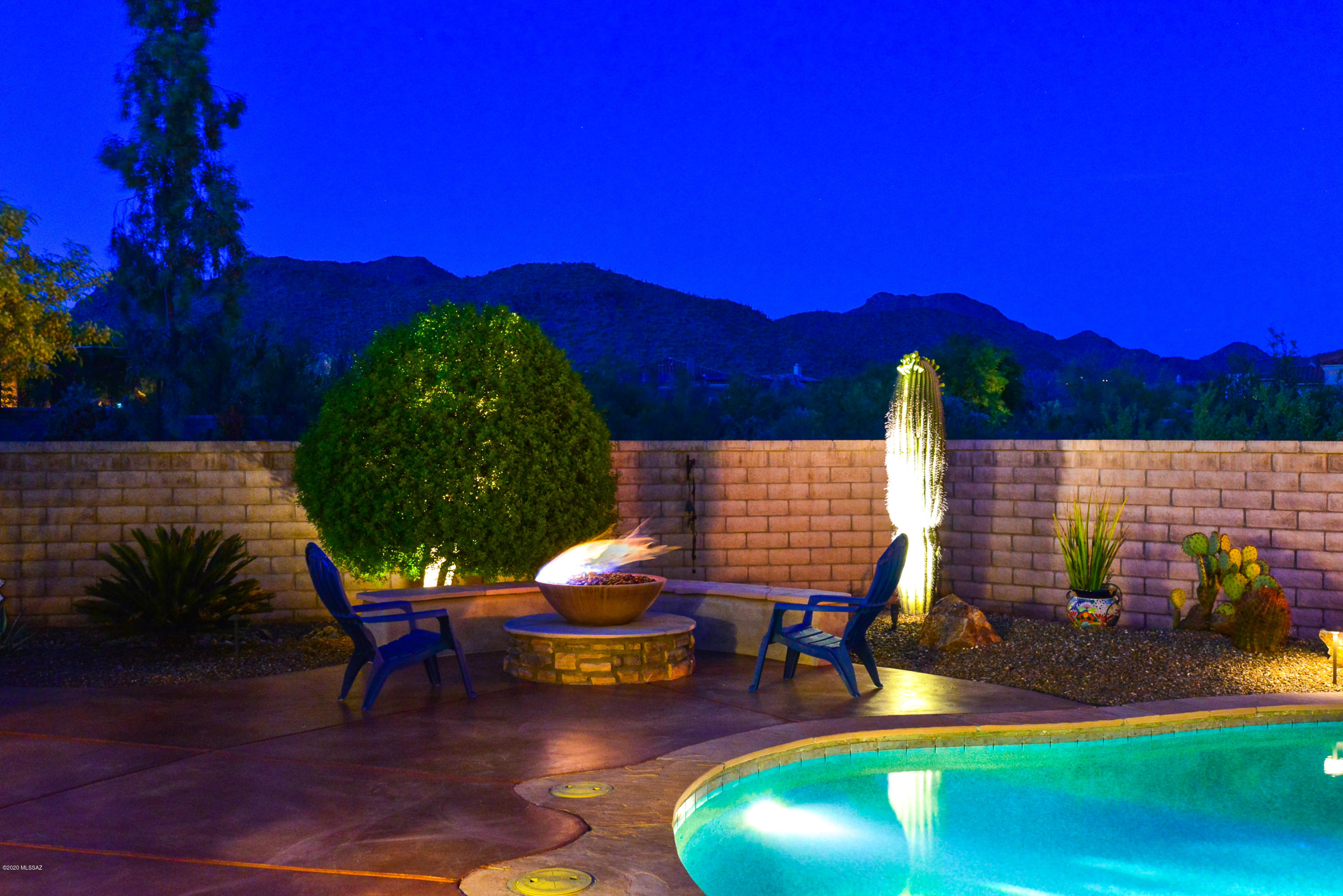 Dos Lagos at Dove Mountain (1-91) - Residential
