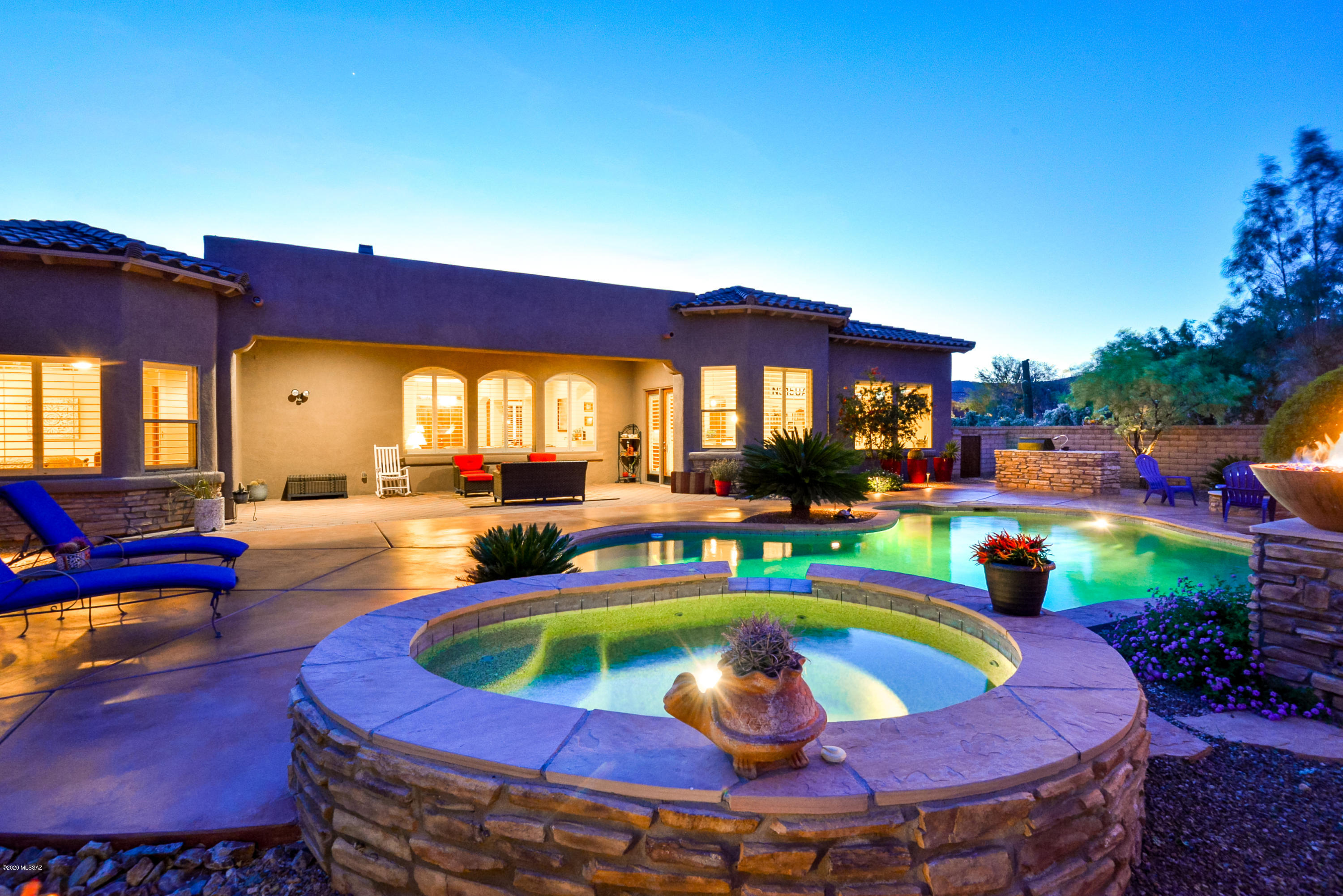 Dos Lagos at Dove Mountain (1-91) - Residential