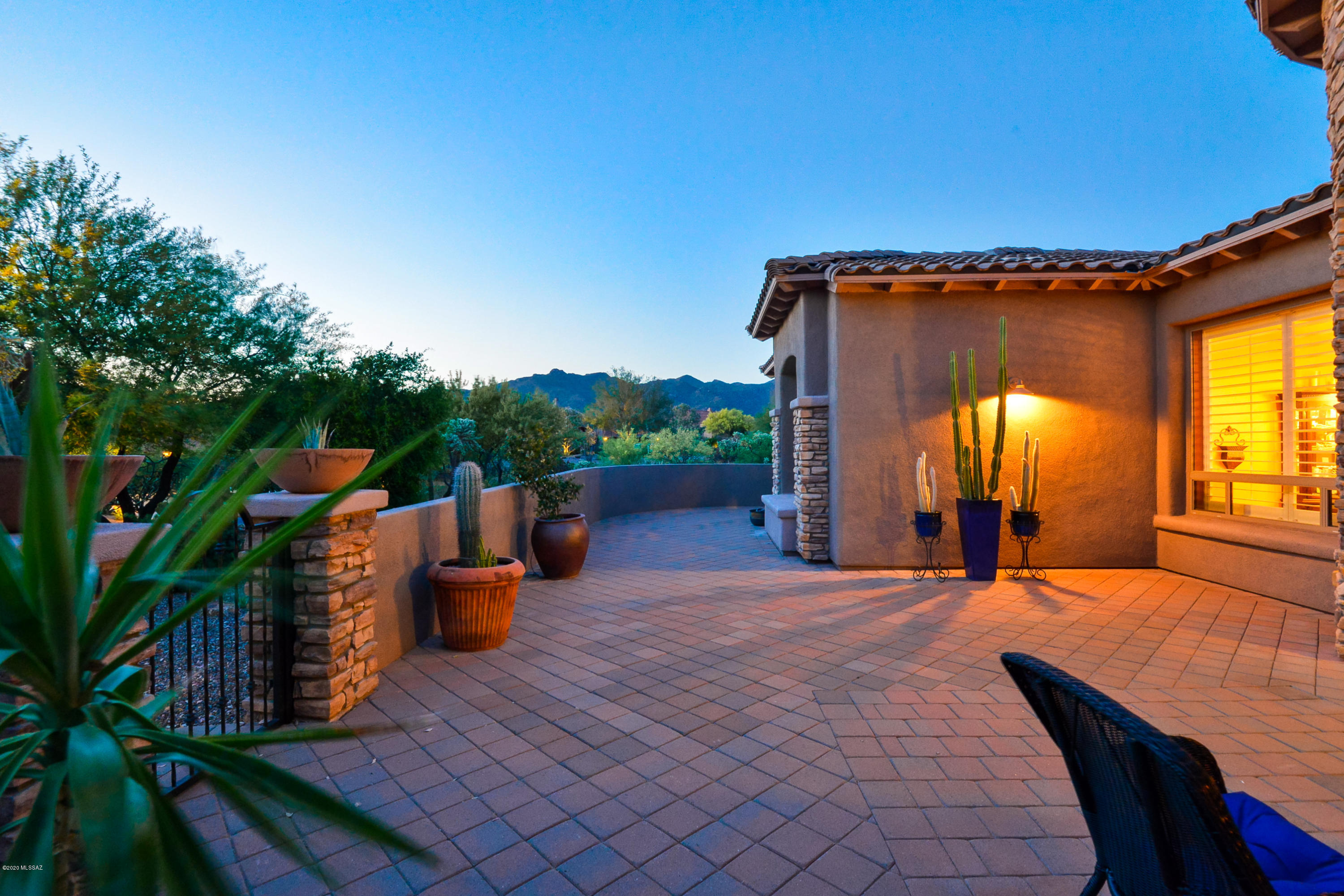 Dos Lagos at Dove Mountain (1-91) - Residential