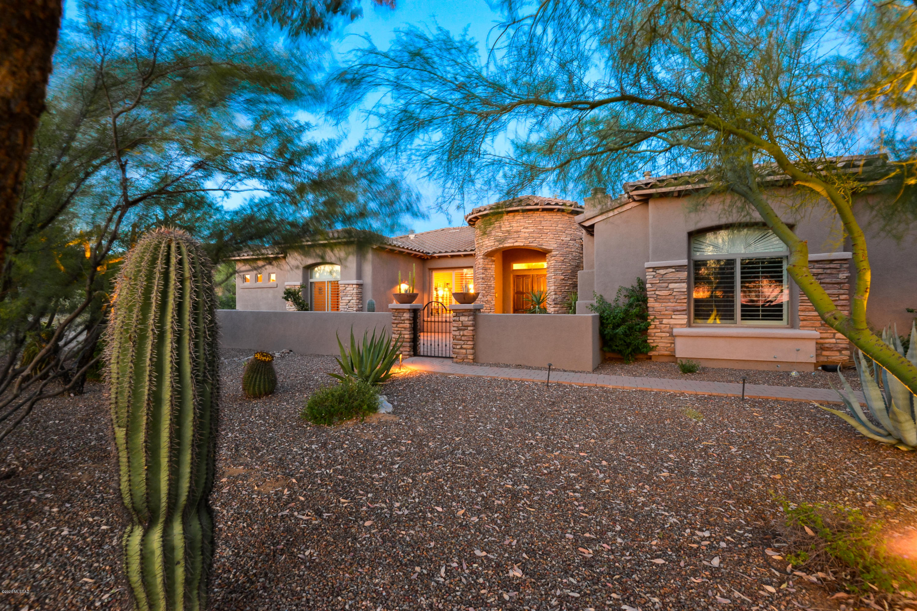 Dos Lagos at Dove Mountain (1-91) - Residential