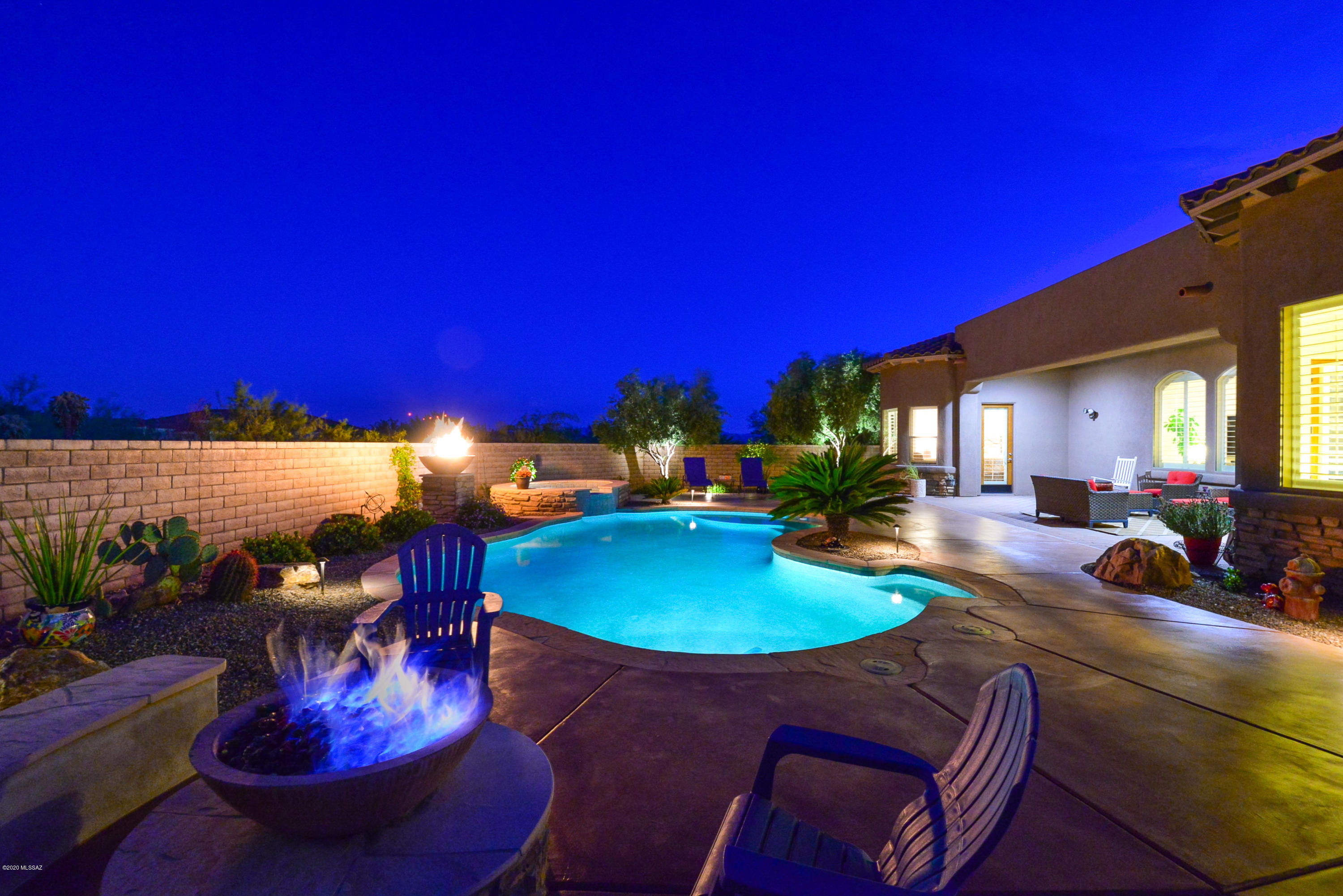 Dos Lagos at Dove Mountain (1-91) - Residential
