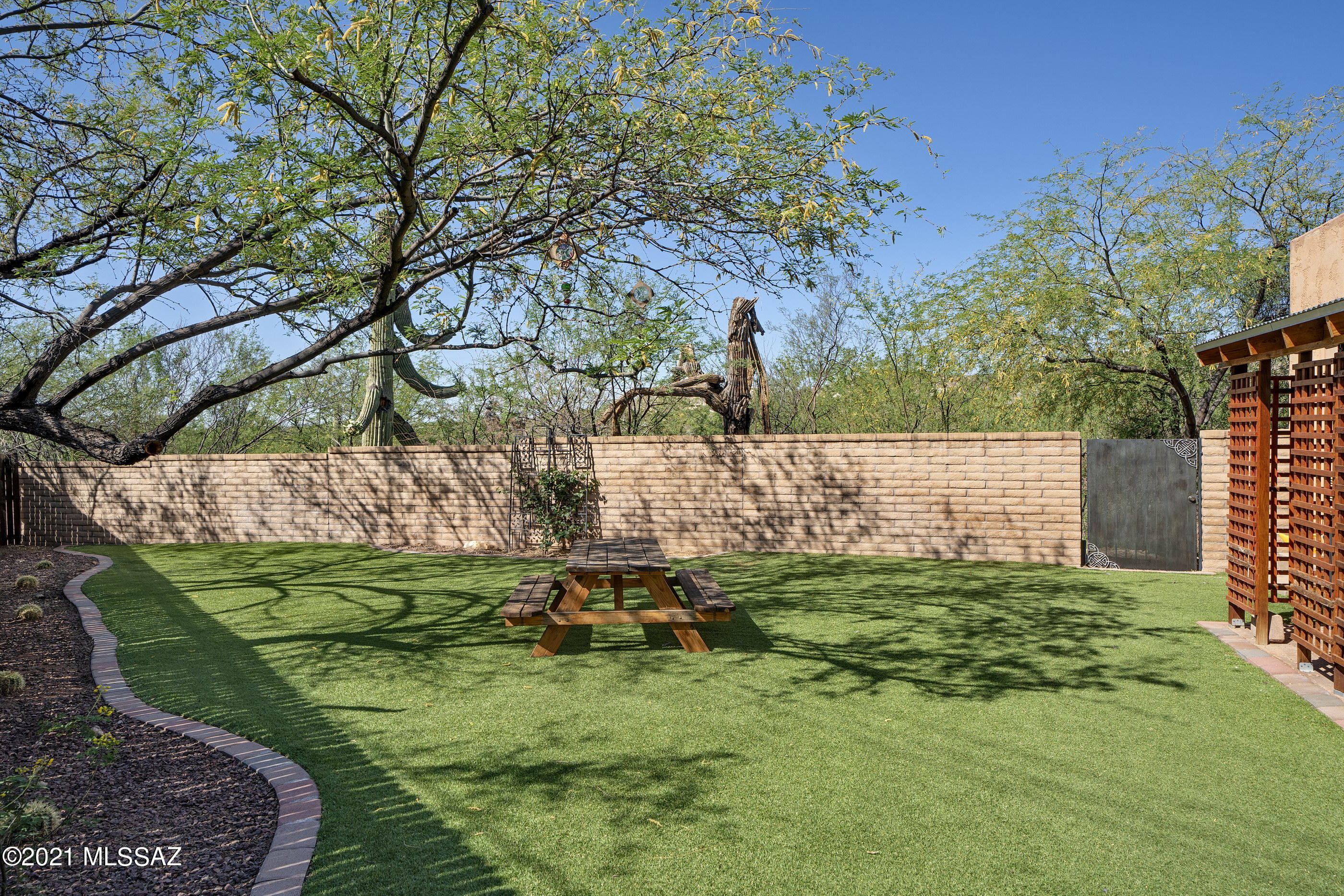 Bear Canyon Hills - Residential
