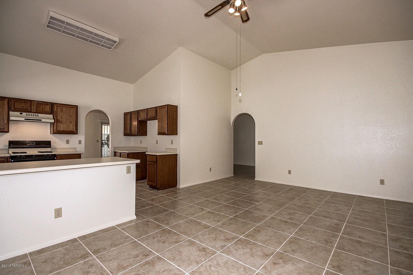 Hacienda Del Oro (1-879) - Residential