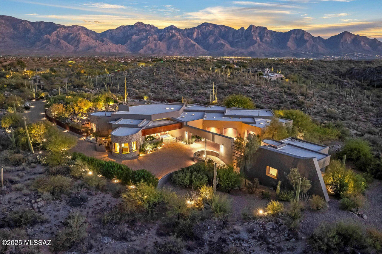 Honey Bee Ridge(The Estates At) - Residential