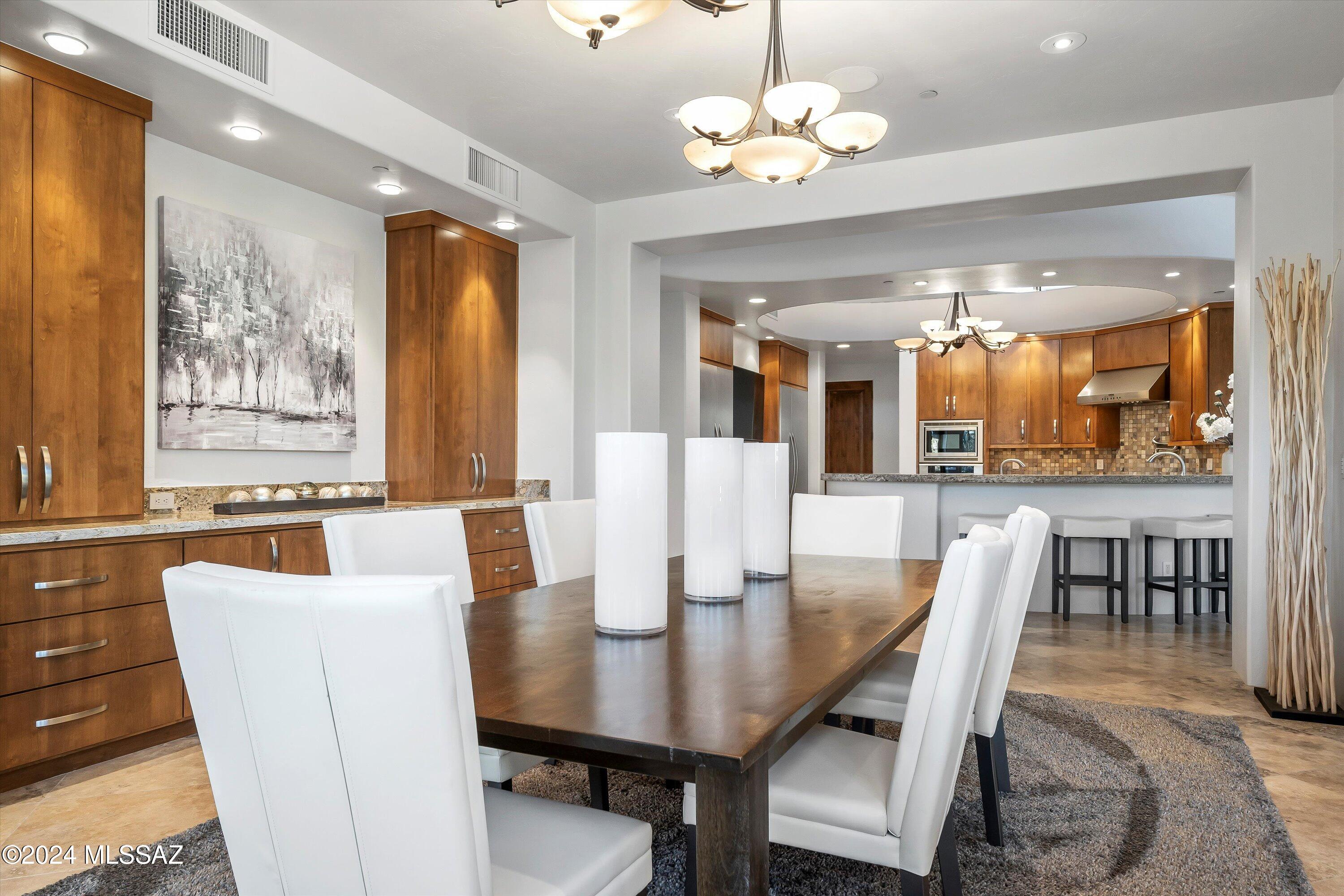 Honey Bee Ridge(The Estates At) - Residential