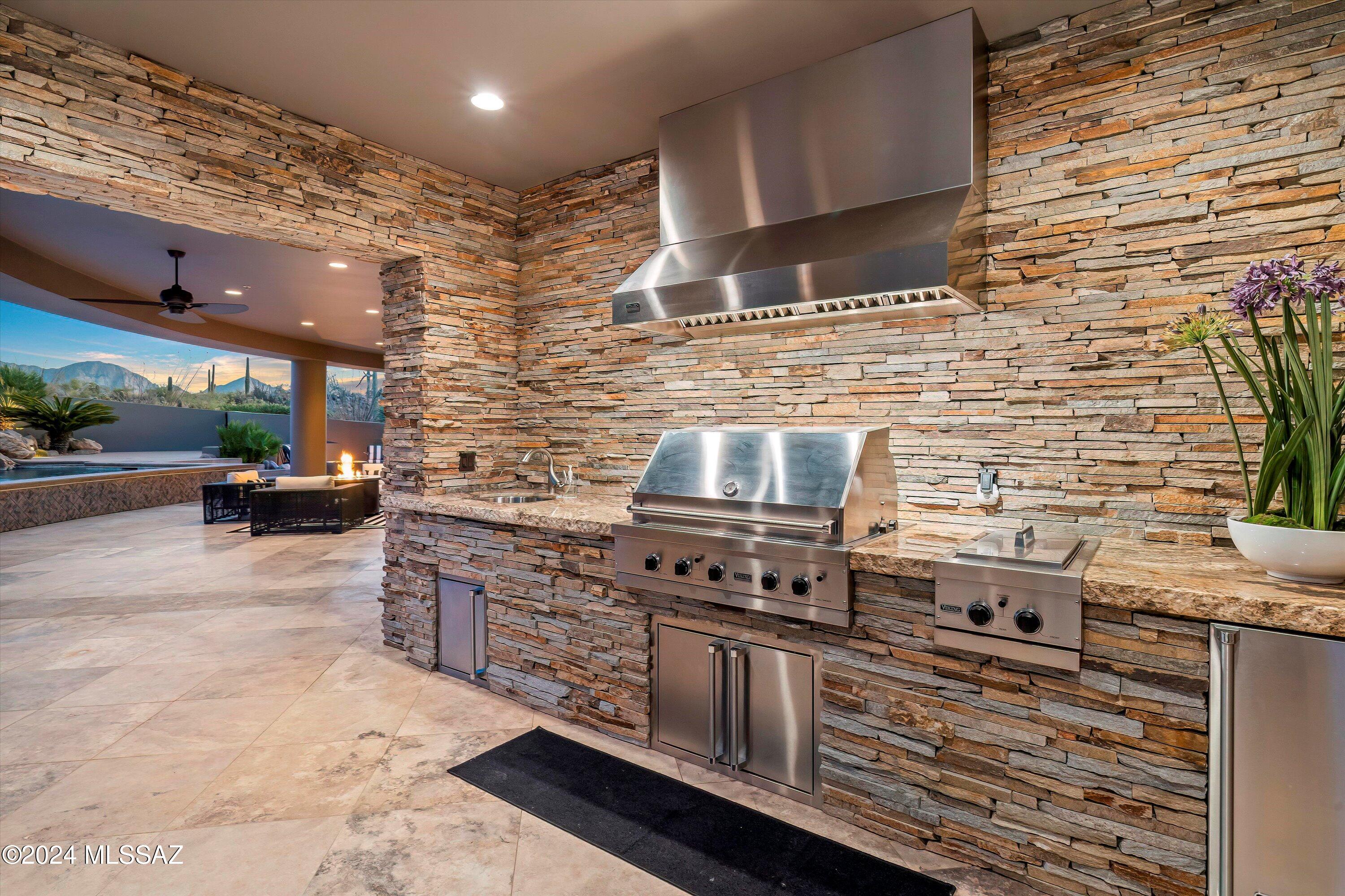 Honey Bee Ridge(The Estates At) - Residential