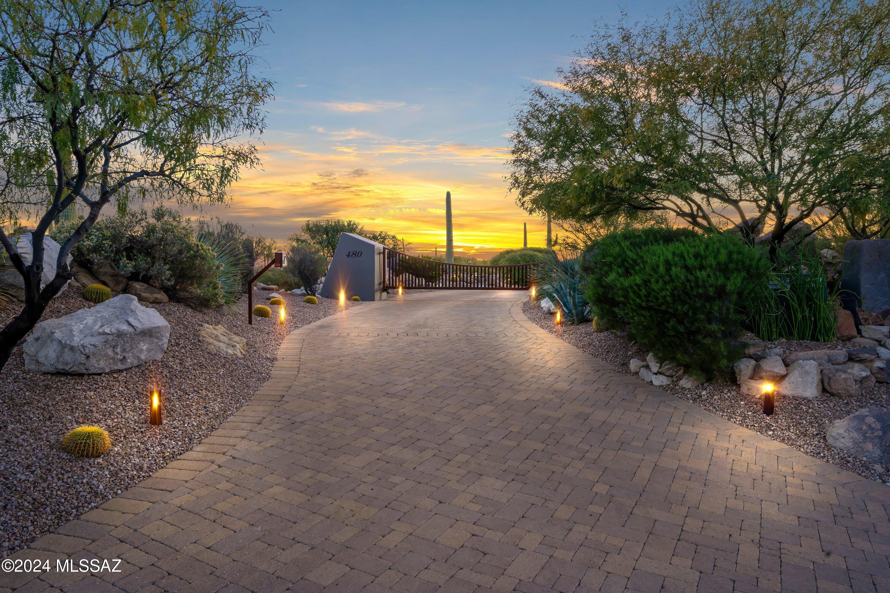 Honey Bee Ridge(The Estates At) - Residential
