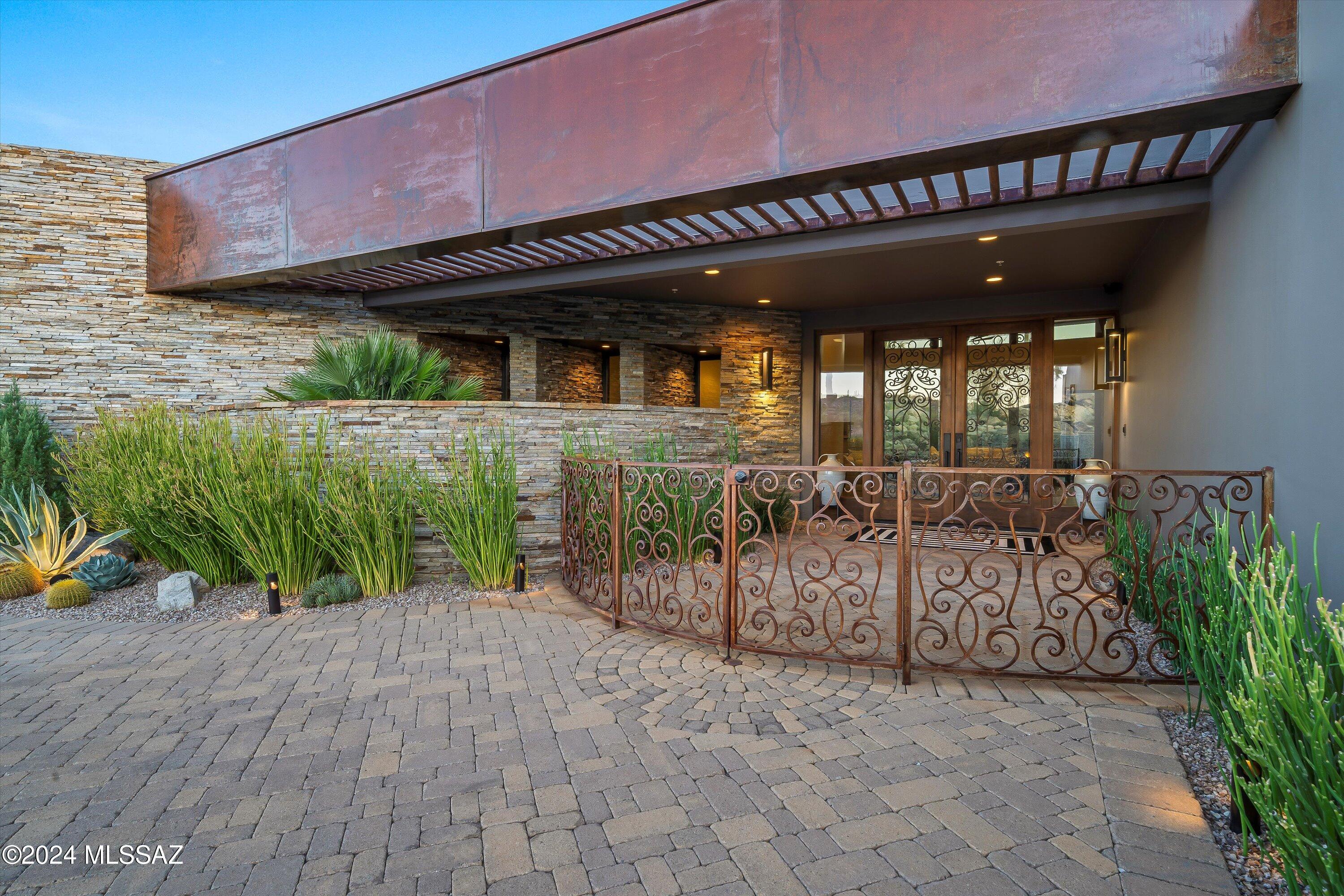 Honey Bee Ridge(The Estates At) - Residential
