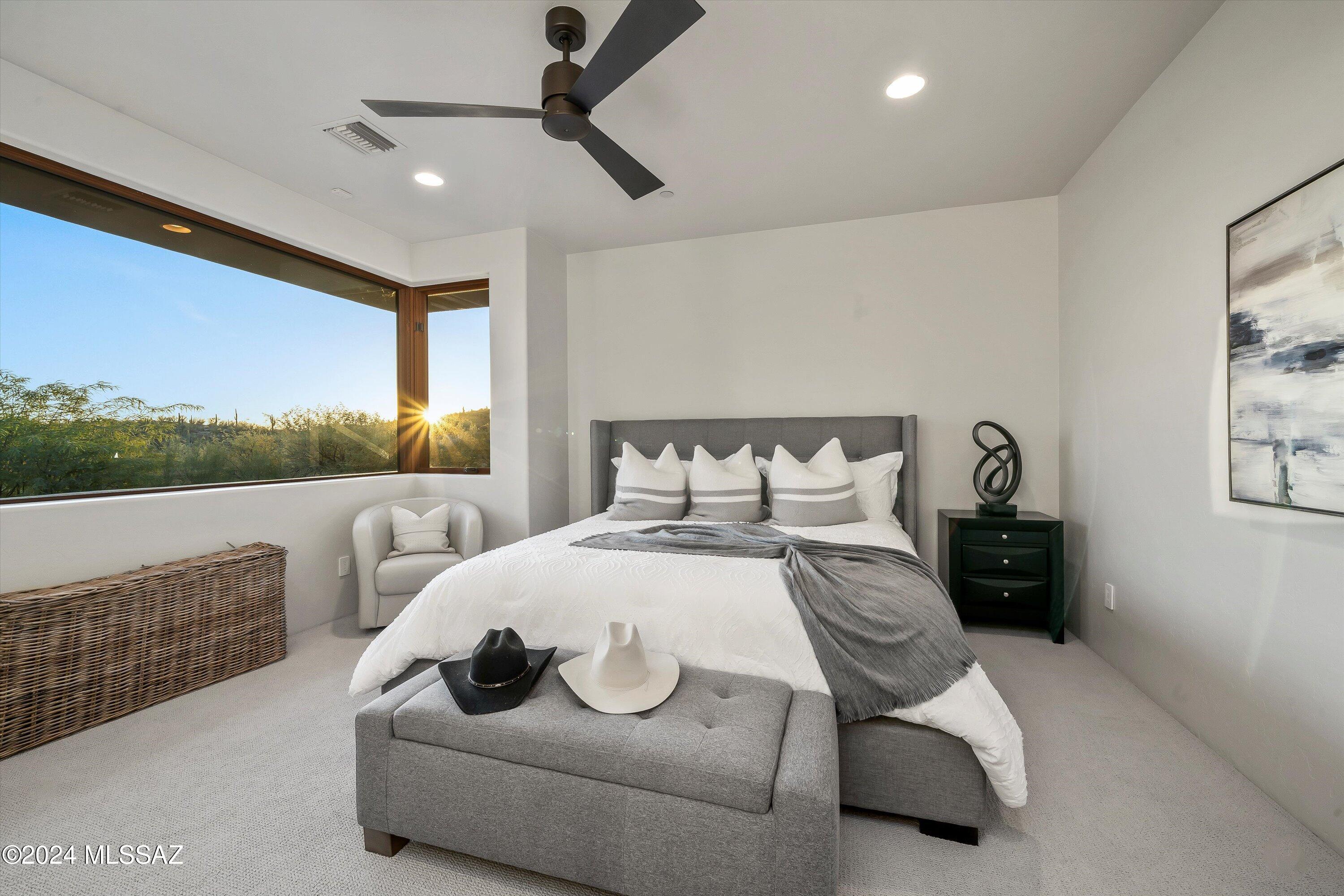 Honey Bee Ridge(The Estates At) - Residential