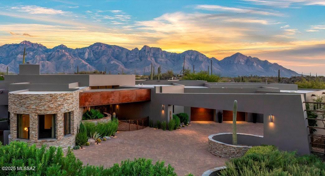 Honey Bee Ridge(The Estates At) - Residential