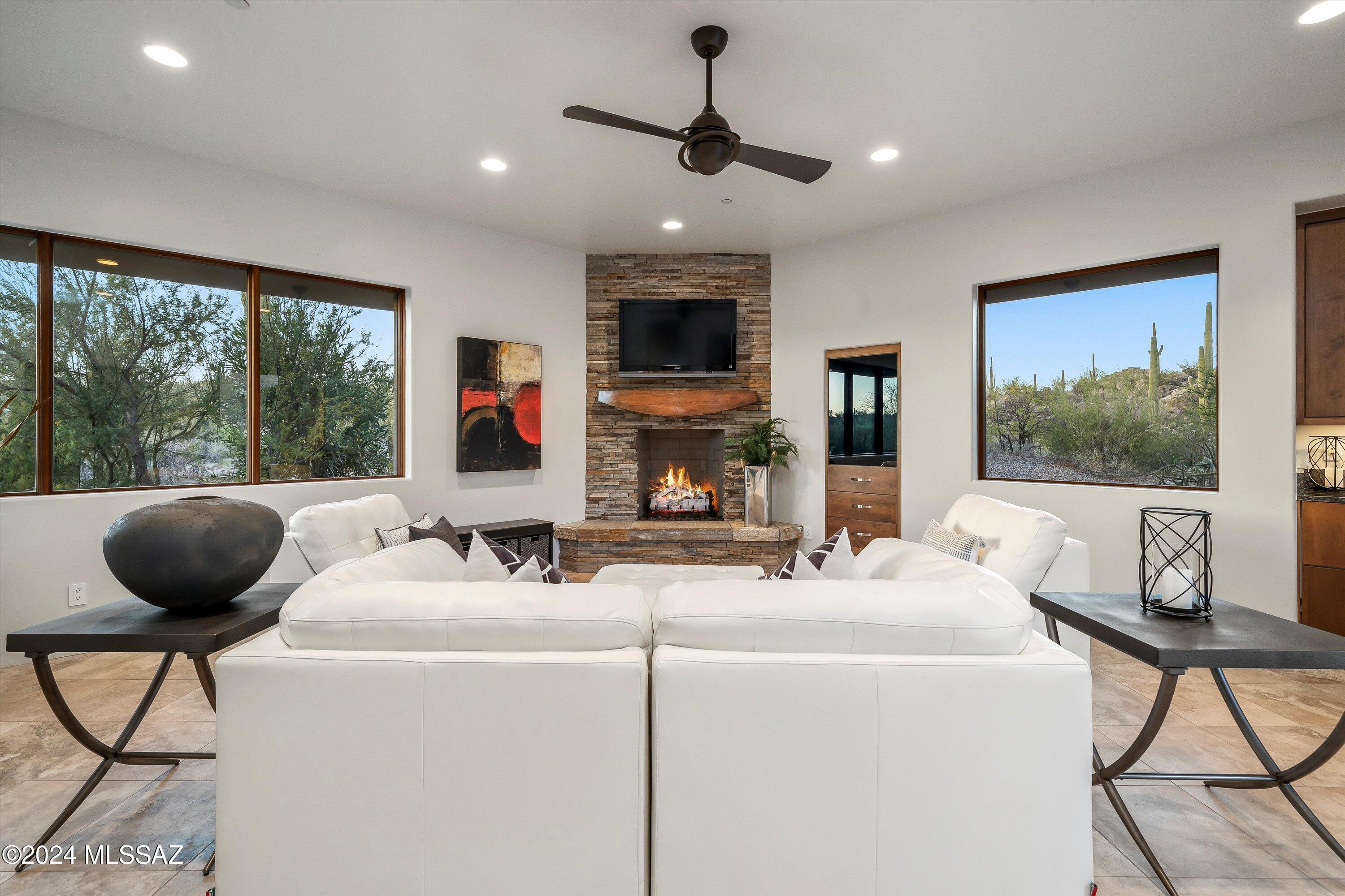 Honey Bee Ridge(The Estates At) - Residential