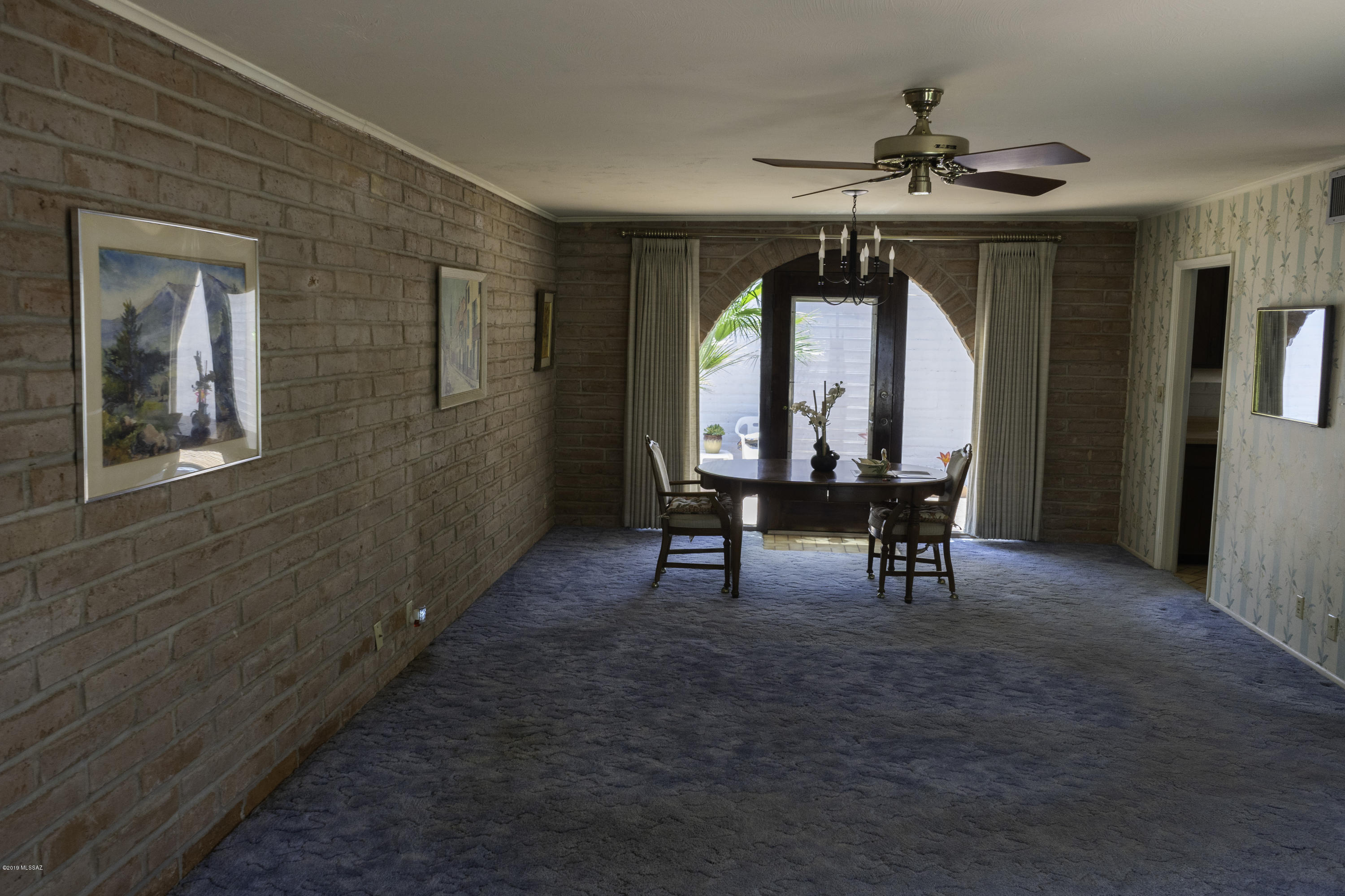 Las Lomitas (1) - Residential