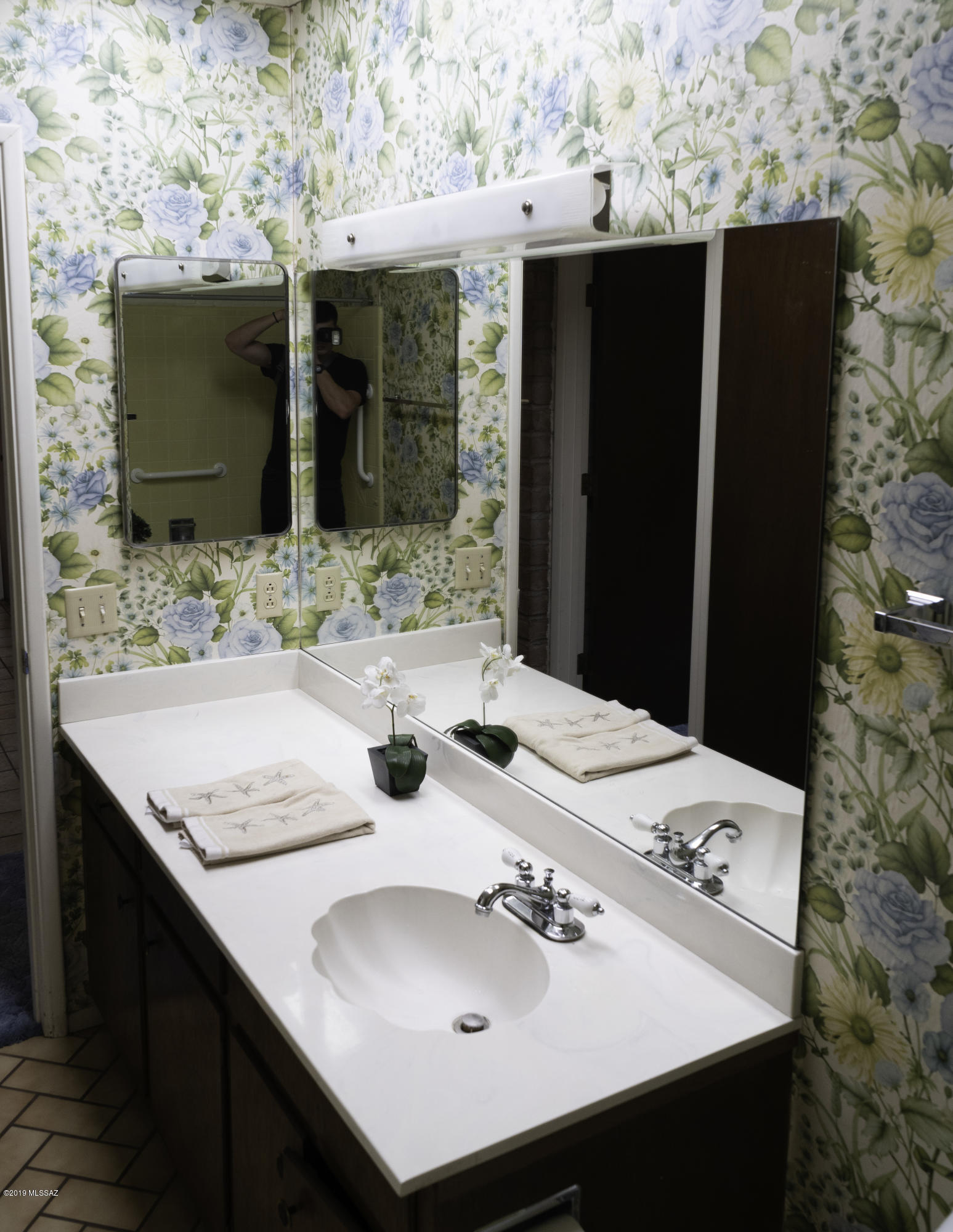 Las Lomitas (1) - Residential