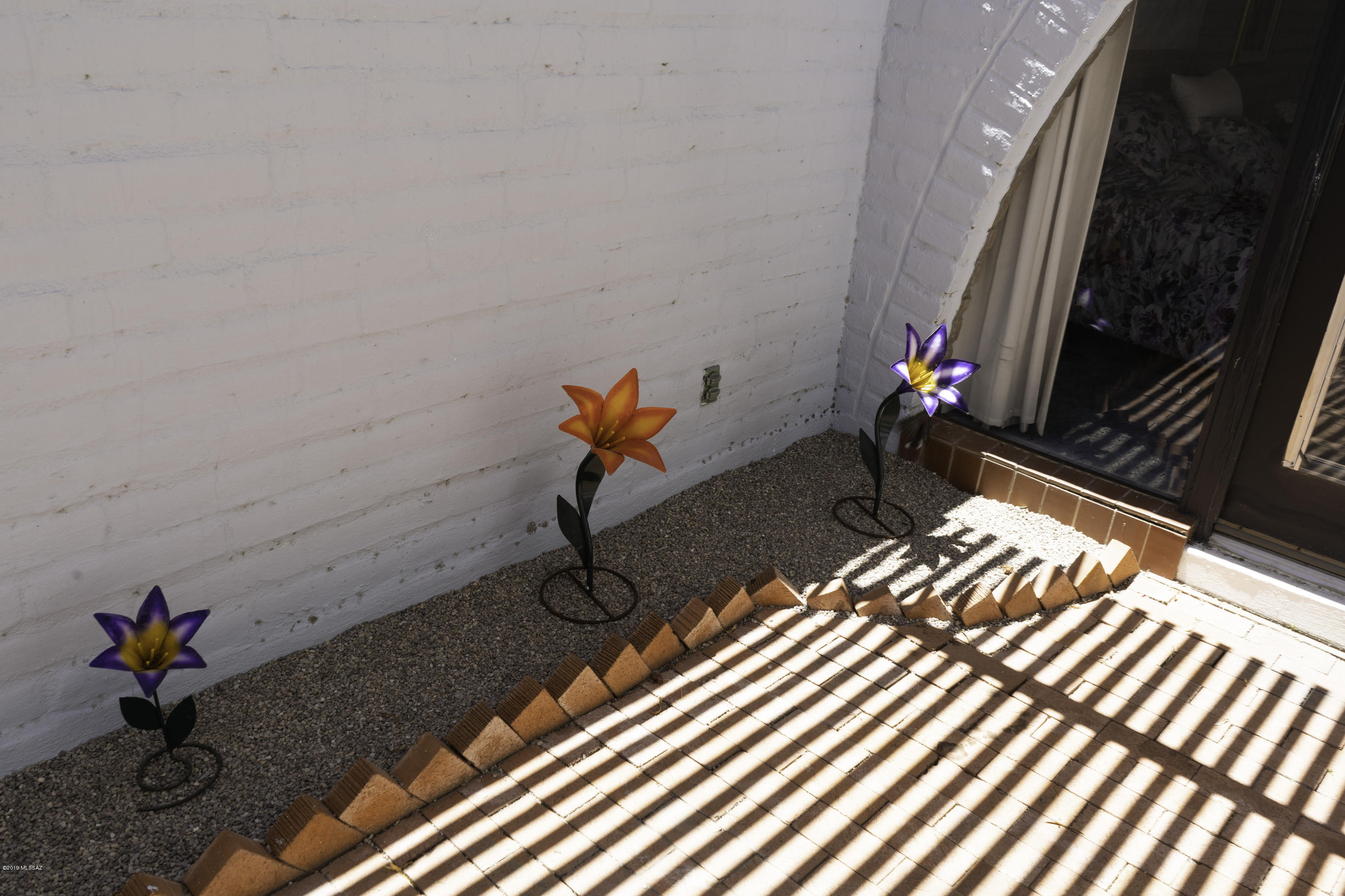 Las Lomitas (1) - Residential