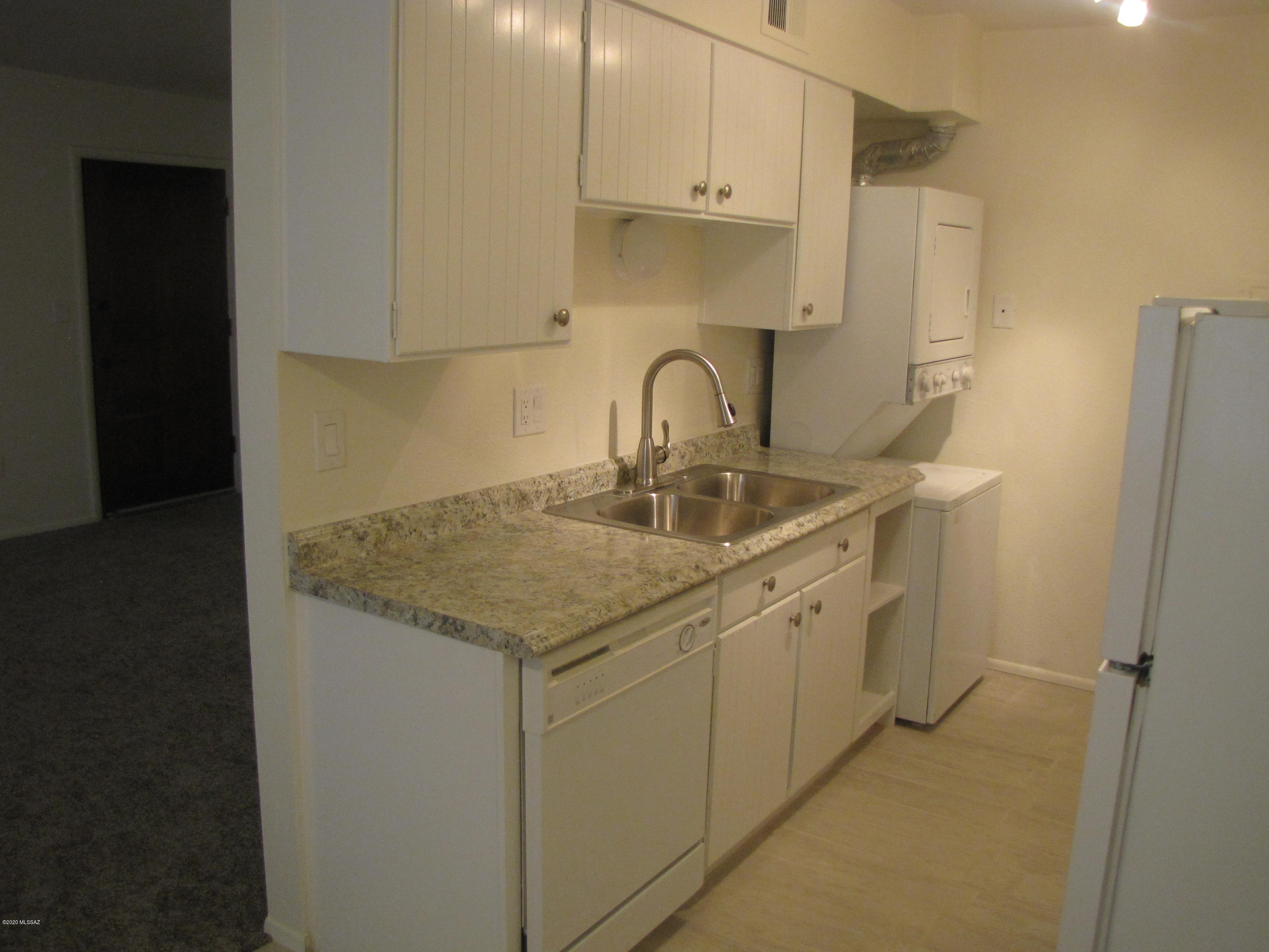Villa Del Vista Condominium - Residential Lease