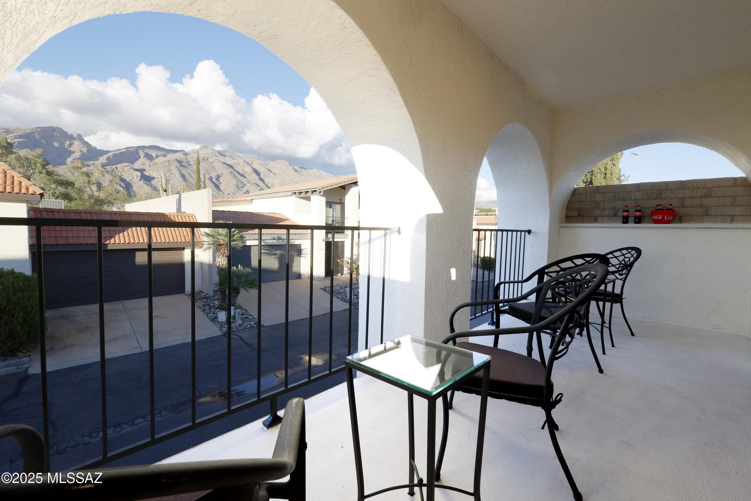 5908 N Placita Del Conde