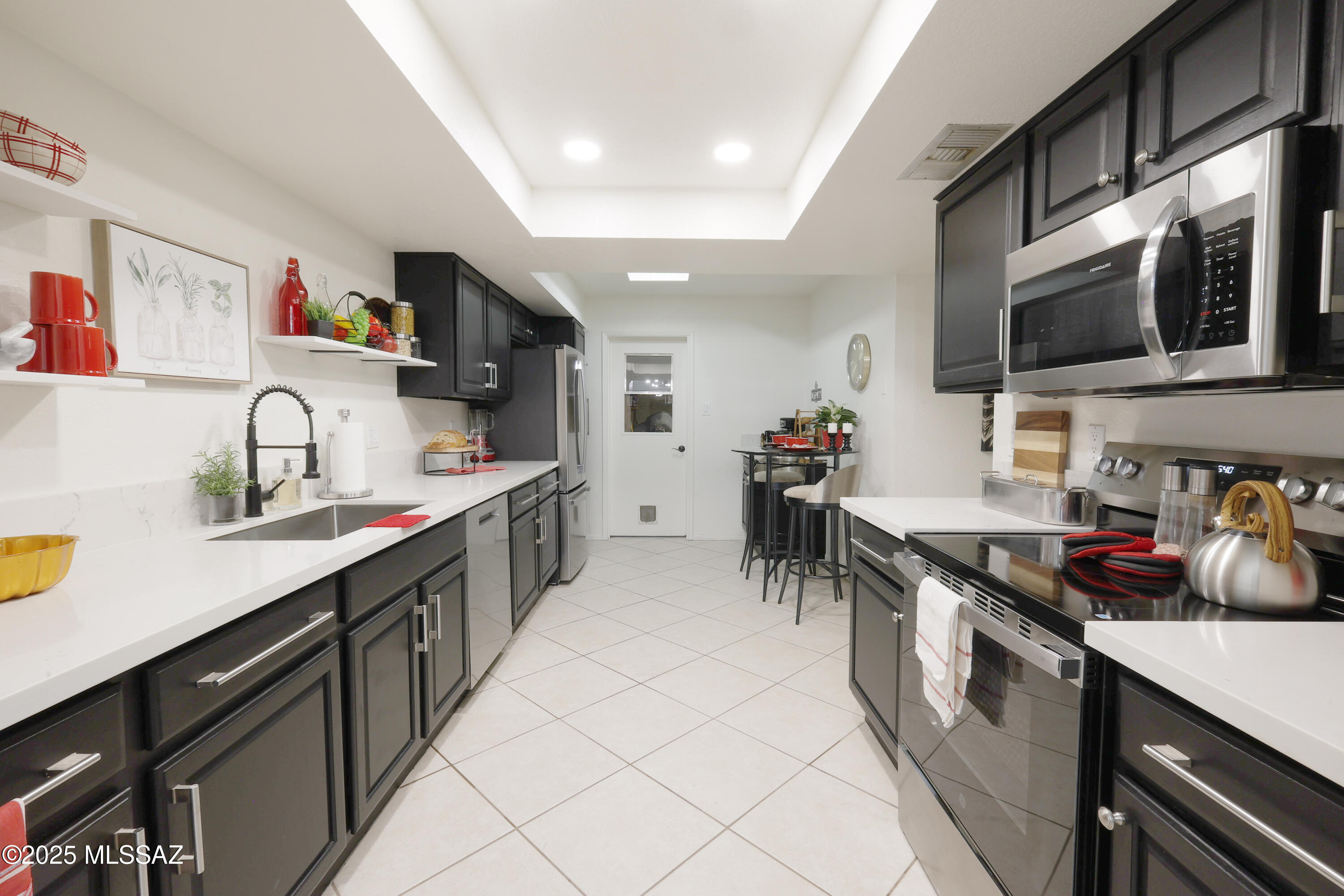 5908 N Placita Del Conde