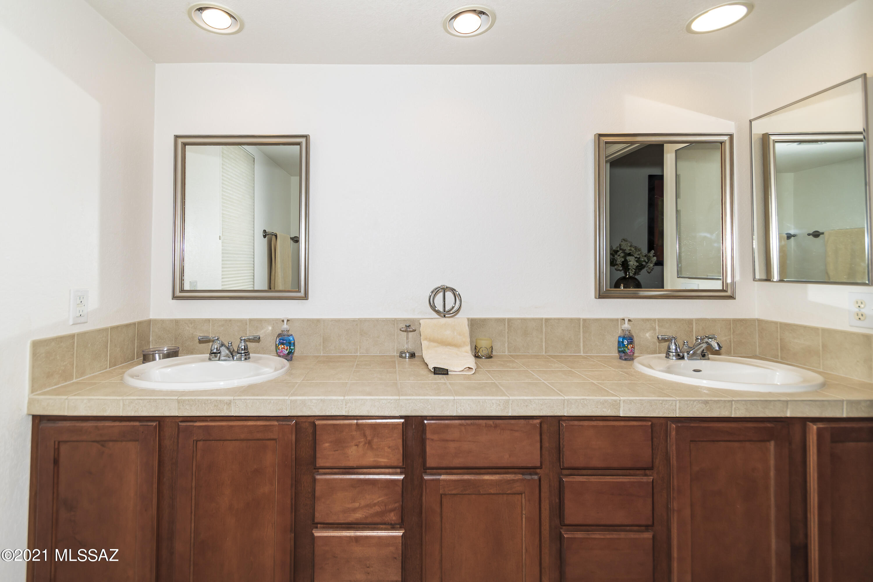 Ventana Vista Condominiums - Residential