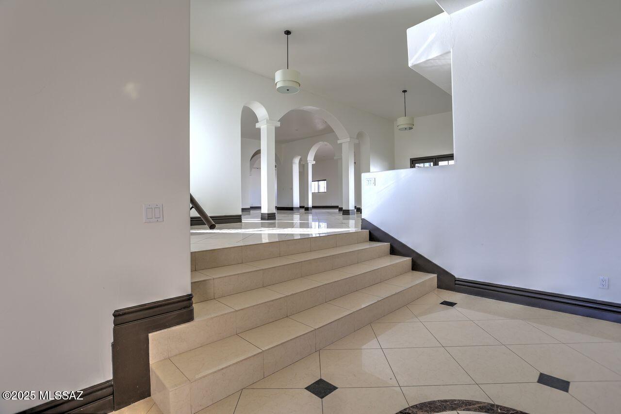 6241 N Panorama Drive