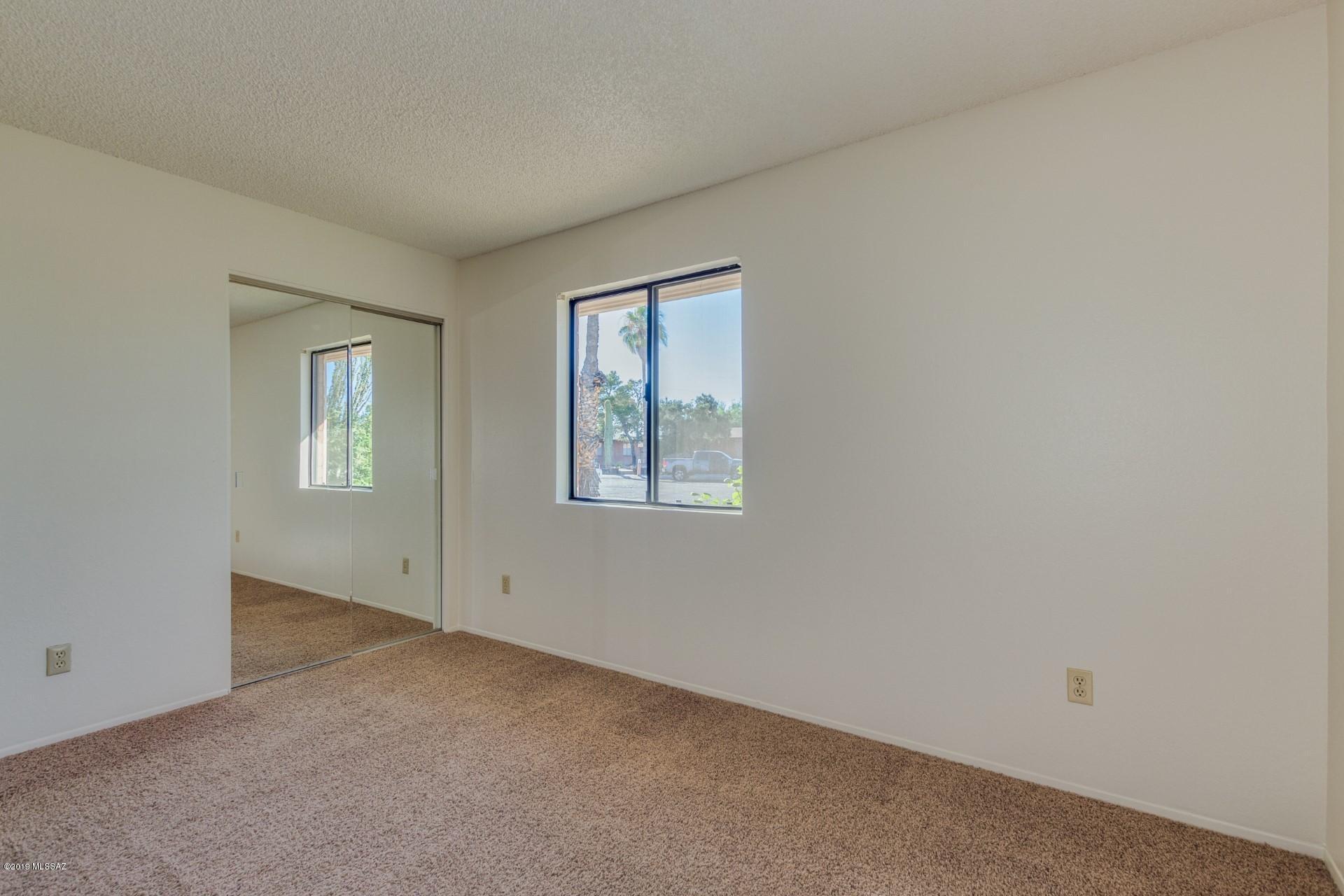 Lincoln Ridge (1-207) - Residential