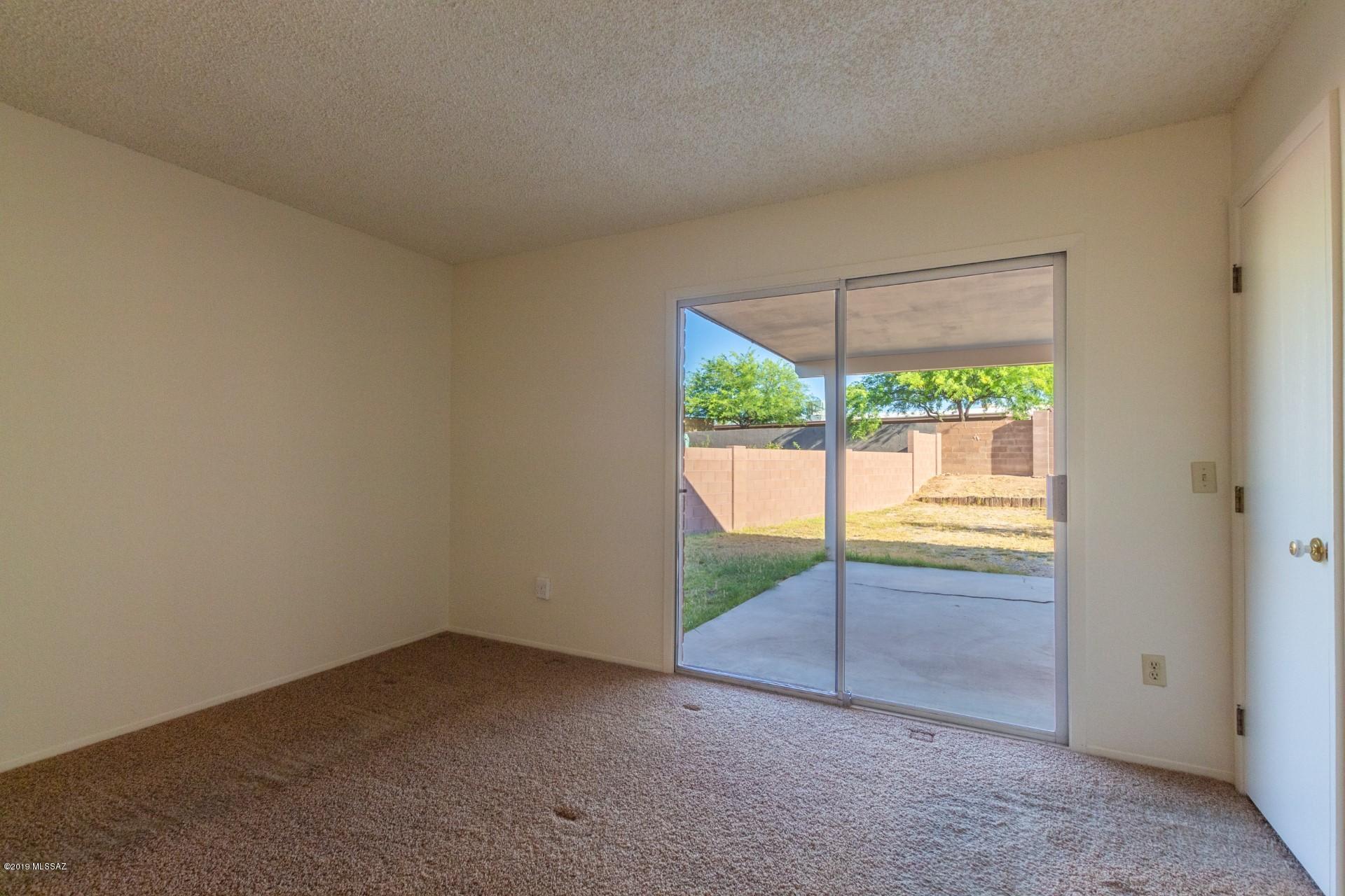 Lincoln Ridge (1-207) - Residential