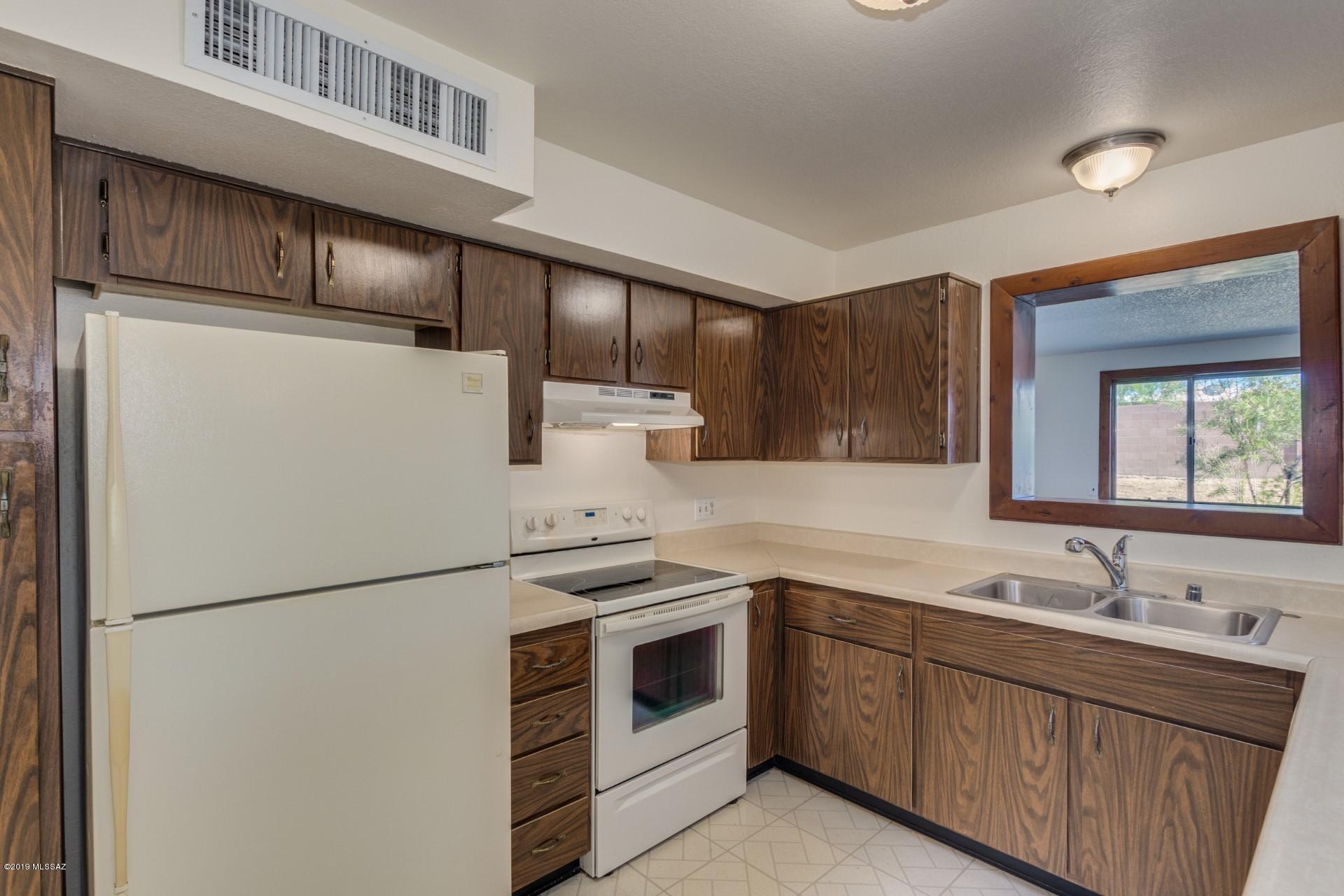 Lincoln Ridge (1-207) - Residential