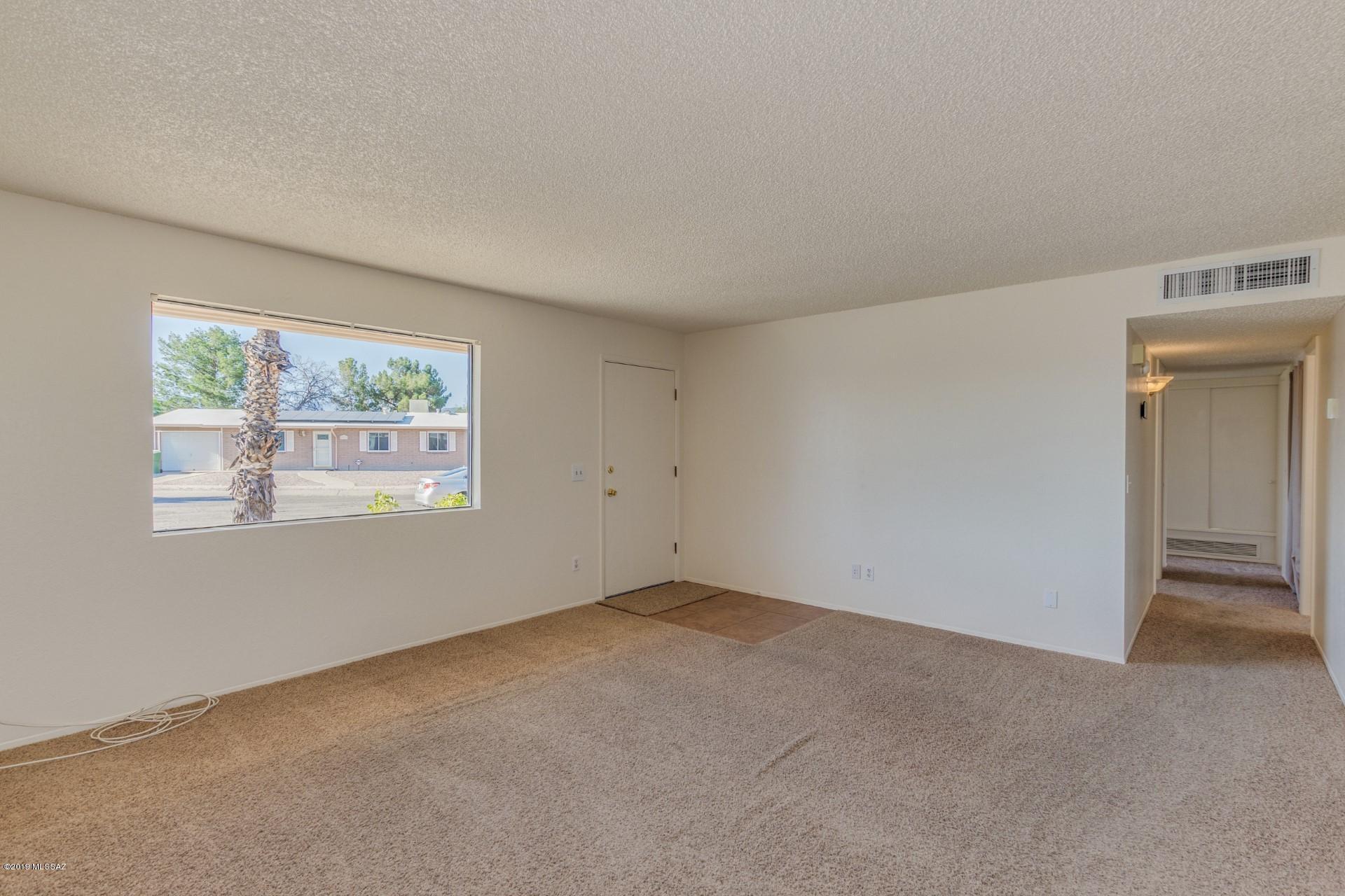 Lincoln Ridge (1-207) - Residential