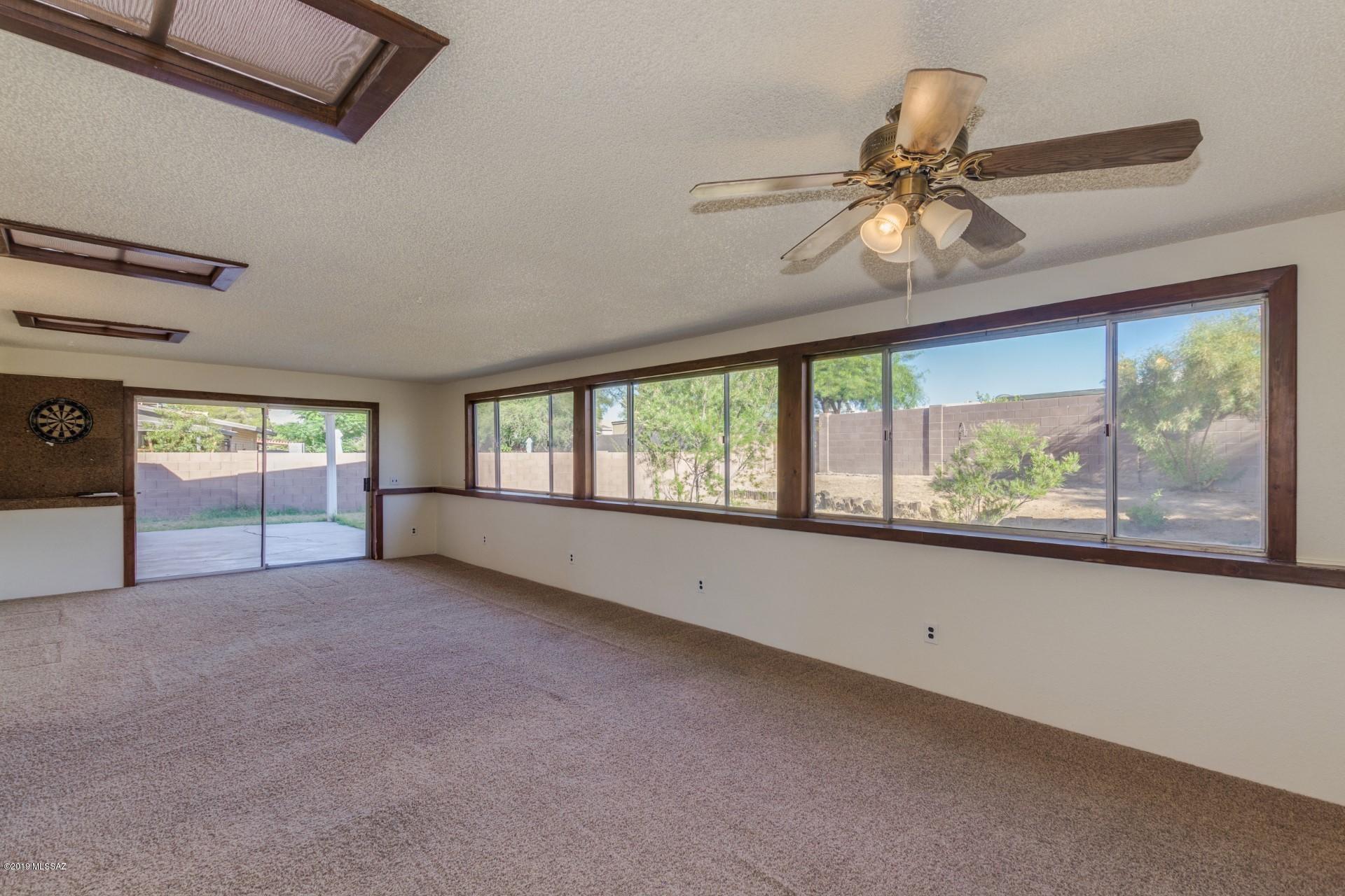 Lincoln Ridge (1-207) - Residential