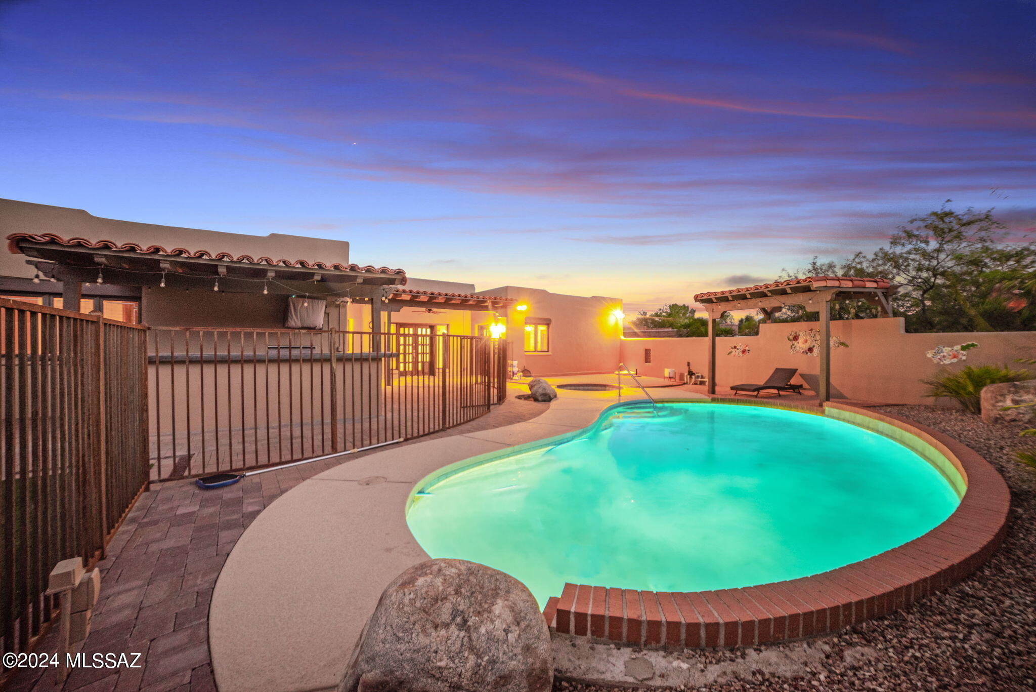 Sabino Vista Knolls (61-135) - Residential