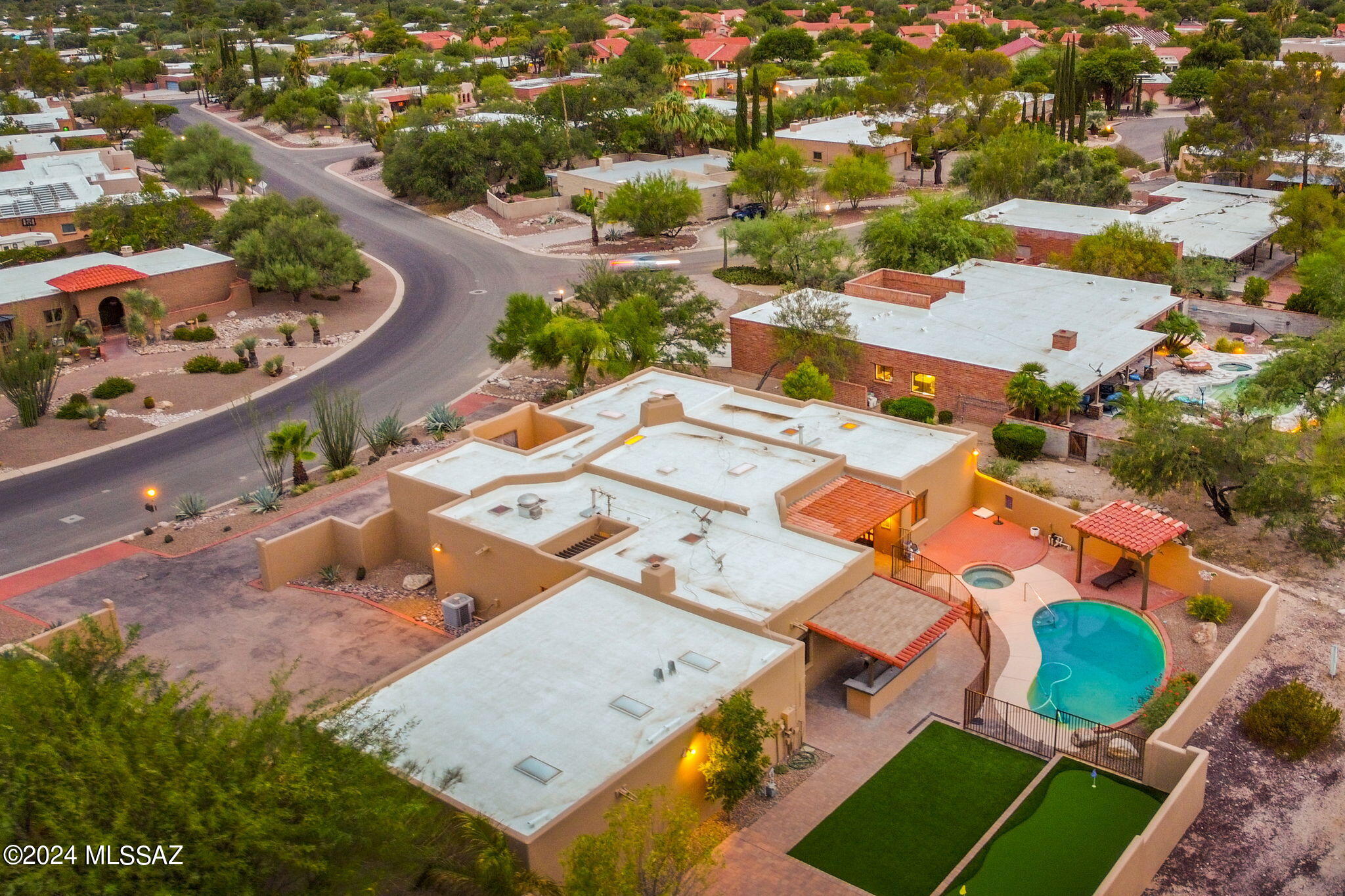 Sabino Vista Knolls (61-135) - Residential