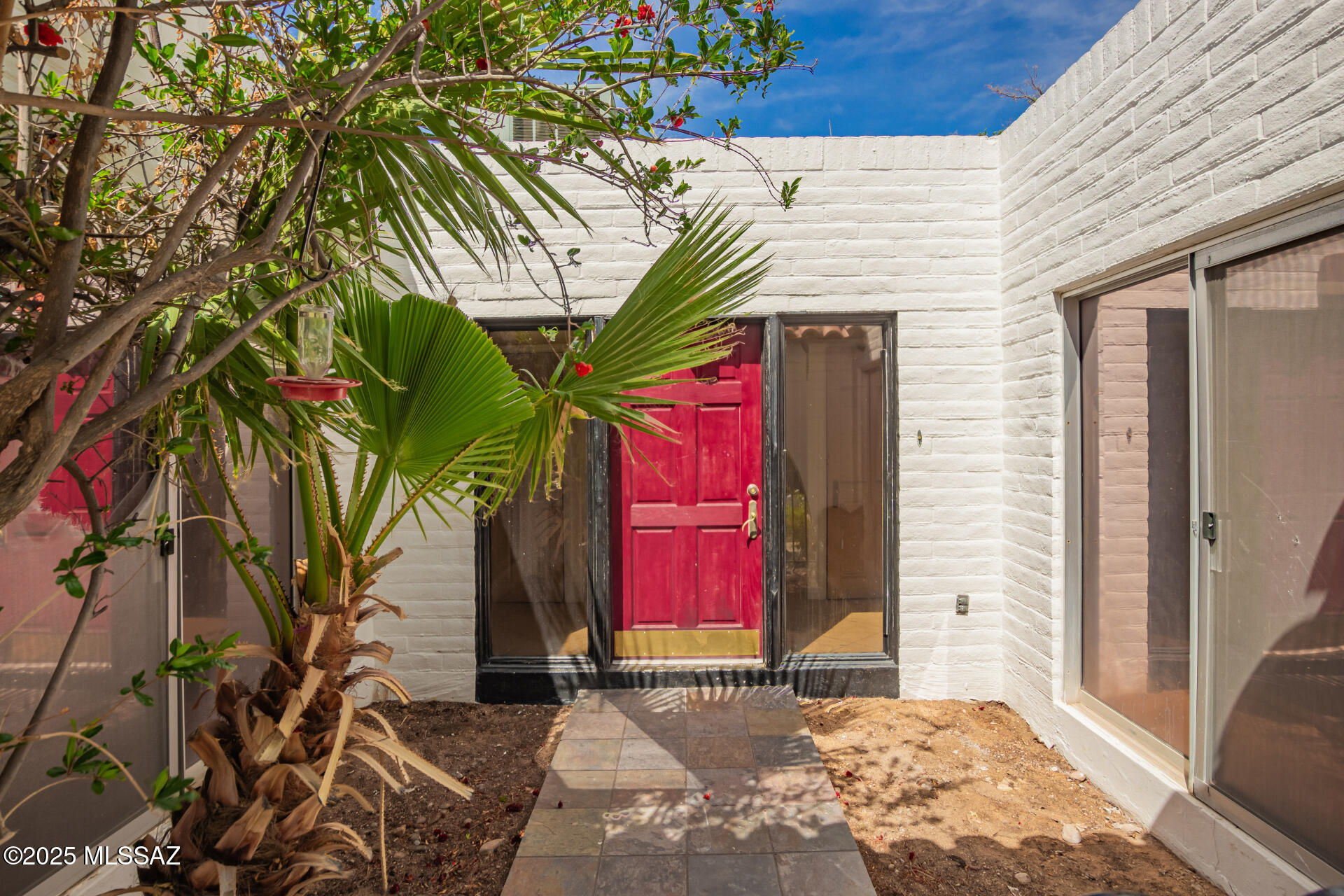 724 W Roller Coaster Road