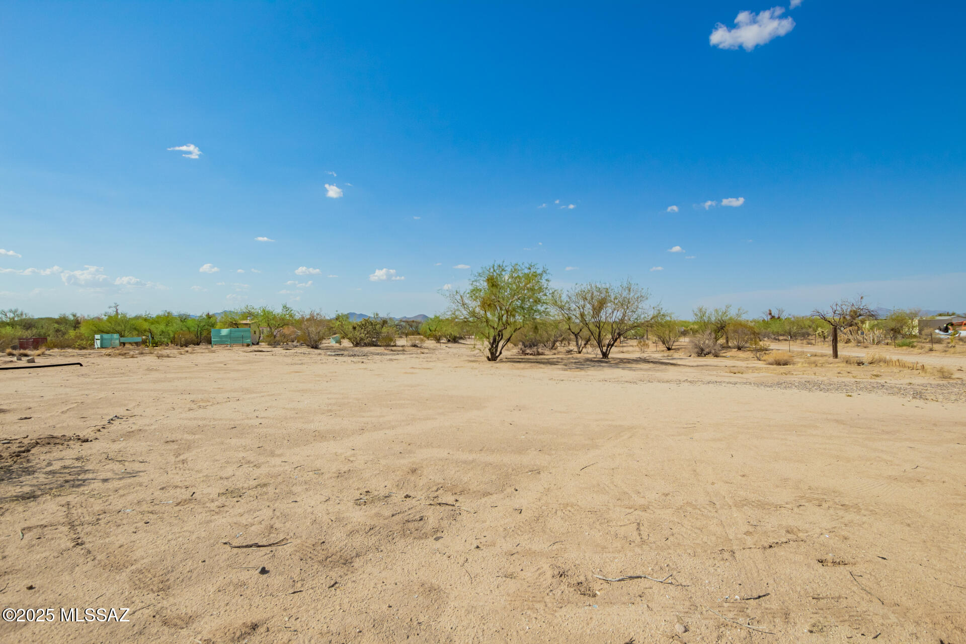 16081 W Quinlin Trail