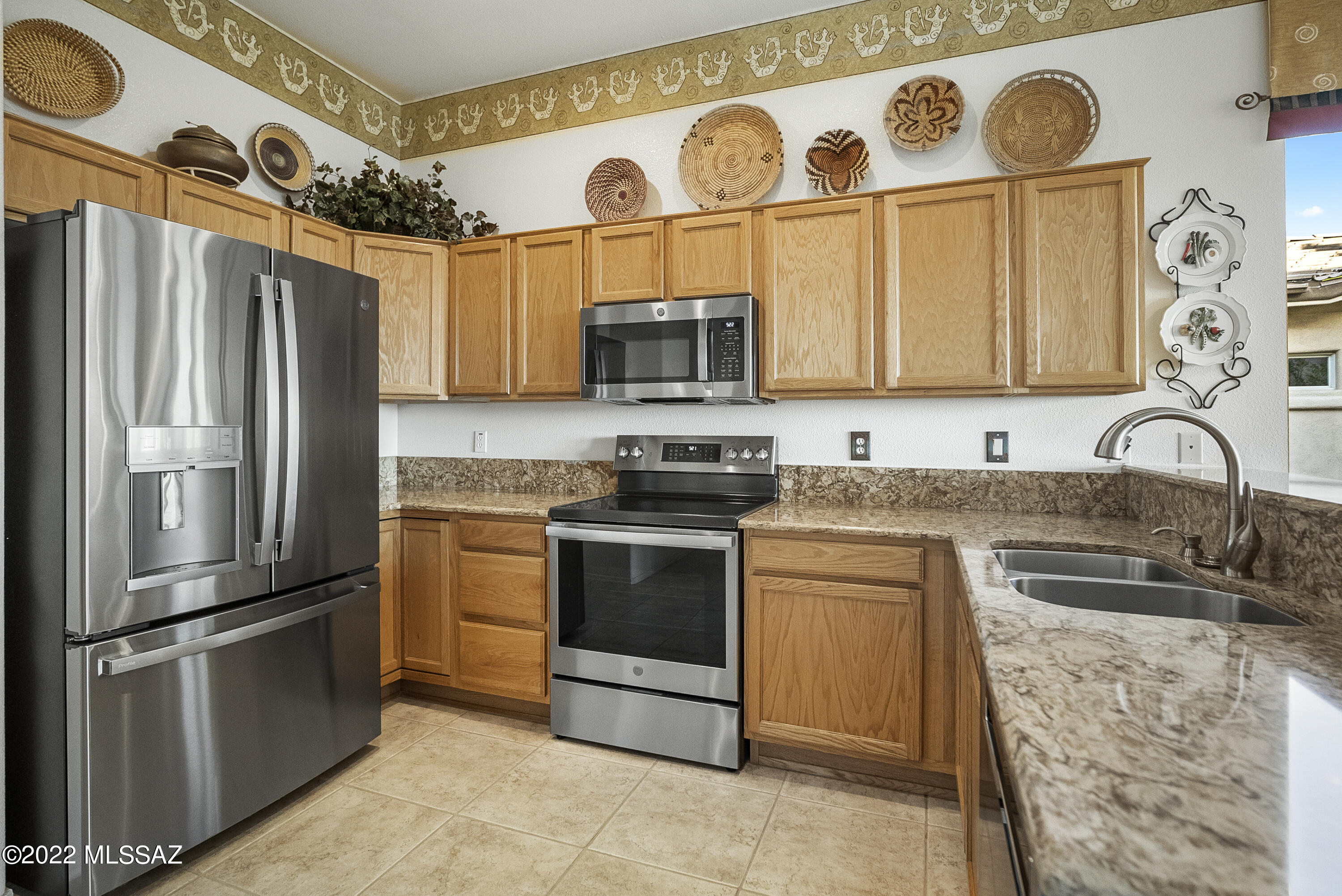 San Ignacio Heights (136-156) - Residential