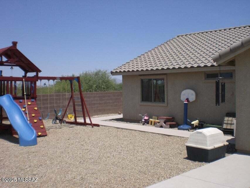 Tucson, Arizona 85756, United States, 3 Bedrooms Bedrooms, ,2 BathroomsBathrooms,Residential,Pending,138598
