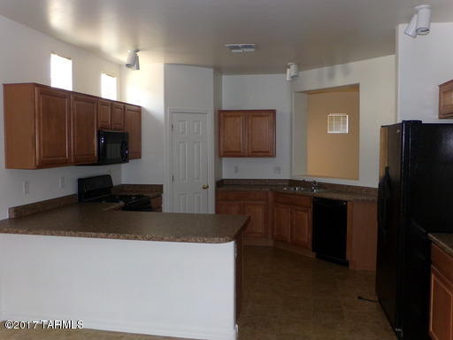Presidio De Cancion (1-200) - Residential Lease