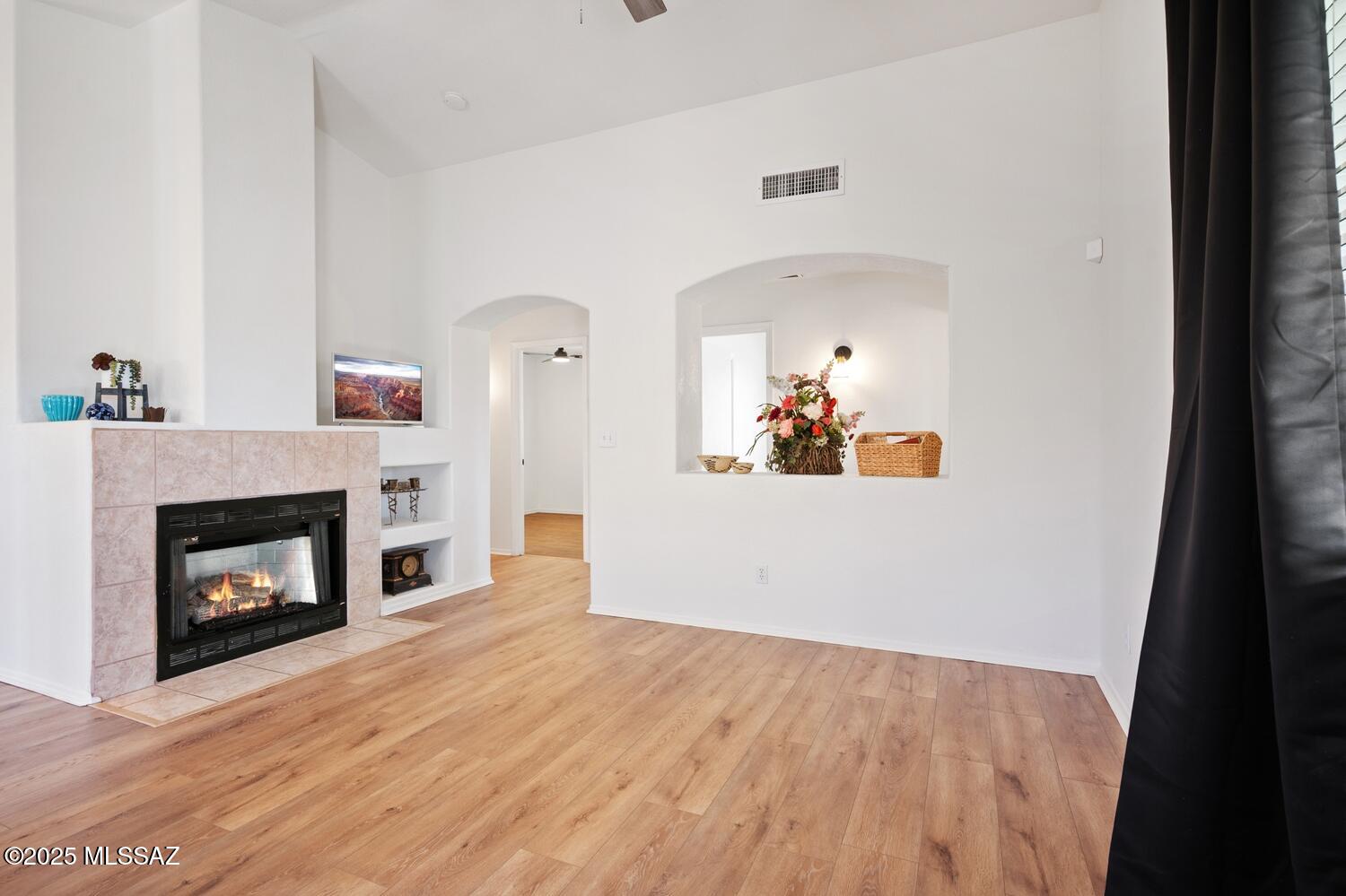 3243 W Donovan Drive