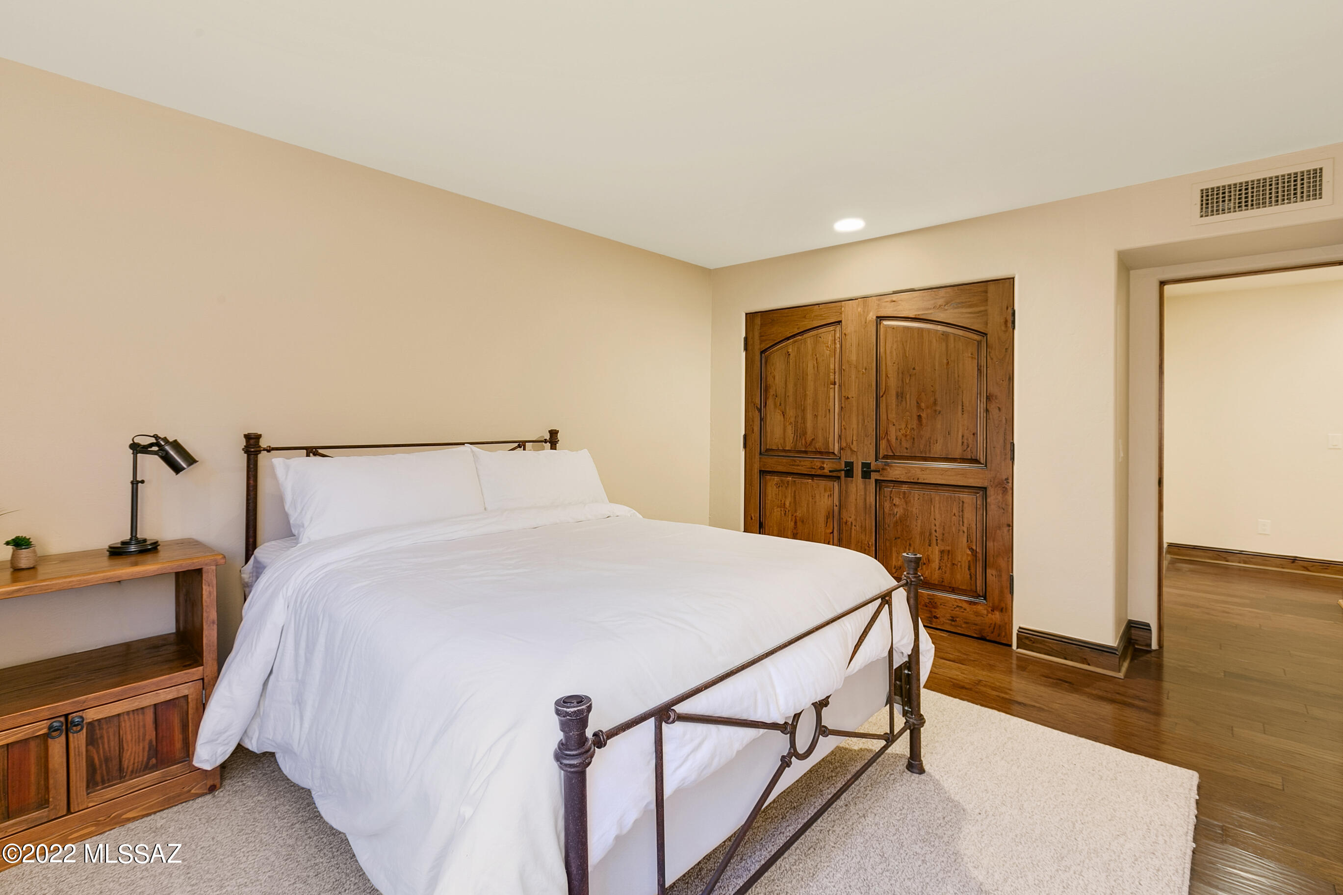 Country Club Vista (1-74) - Residential